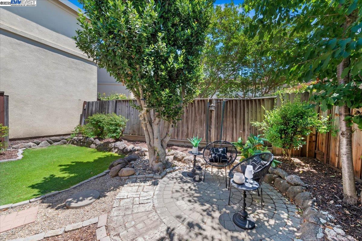Detail Gallery Image 34 of 42 For 5129 Rappolla Ct, Pleasanton,  CA 94588 - 2 Beds | 2/1 Baths