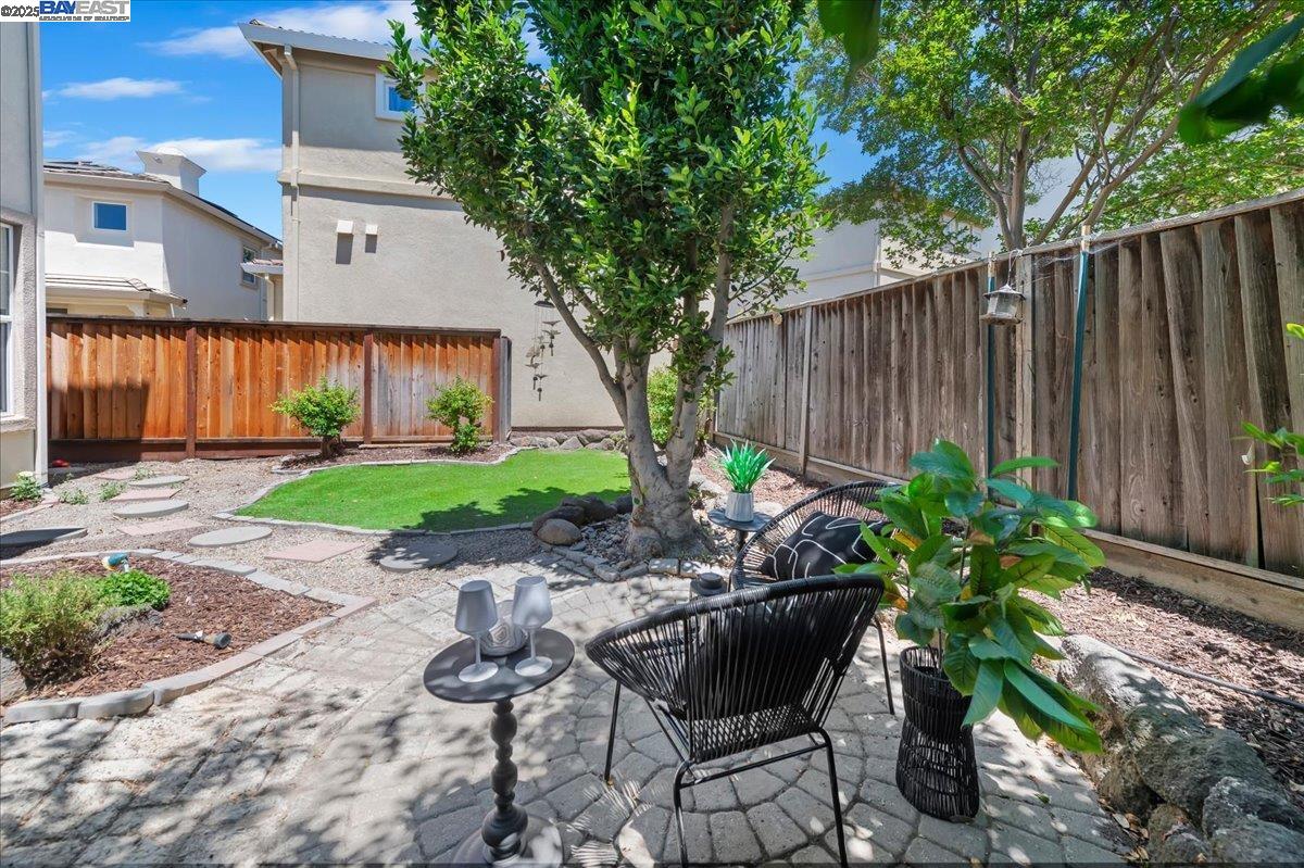 Detail Gallery Image 35 of 42 For 5129 Rappolla Ct, Pleasanton,  CA 94588 - 2 Beds | 2/1 Baths