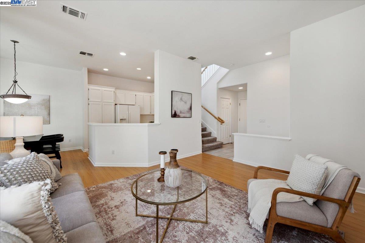 Detail Gallery Image 7 of 42 For 5129 Rappolla Ct, Pleasanton,  CA 94588 - 2 Beds | 2/1 Baths