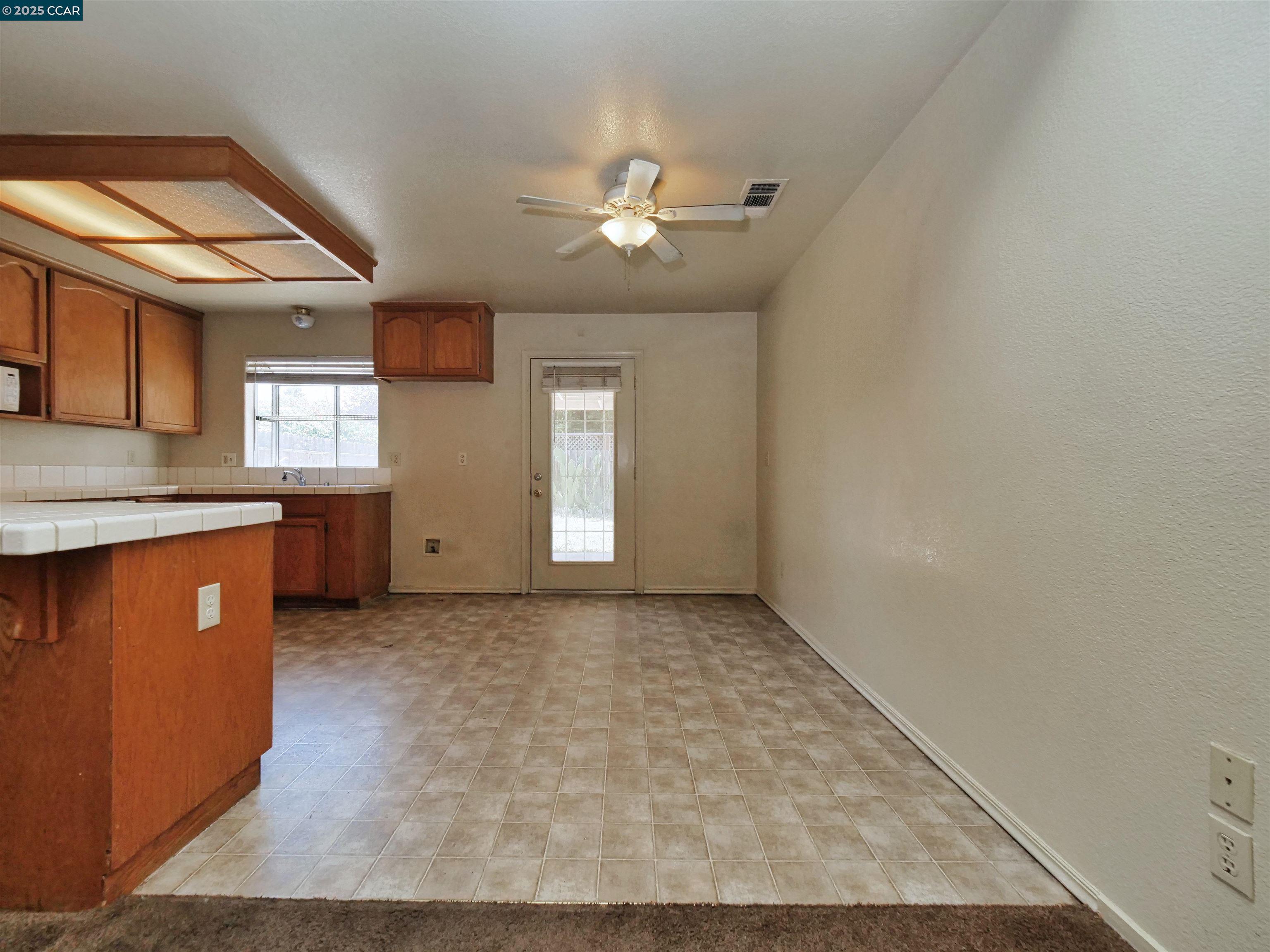 Detail Gallery Image 16 of 60 For 4212 Dunster Drive, Salida,  CA 95368-9728 - 4 Beds | 2 Baths
