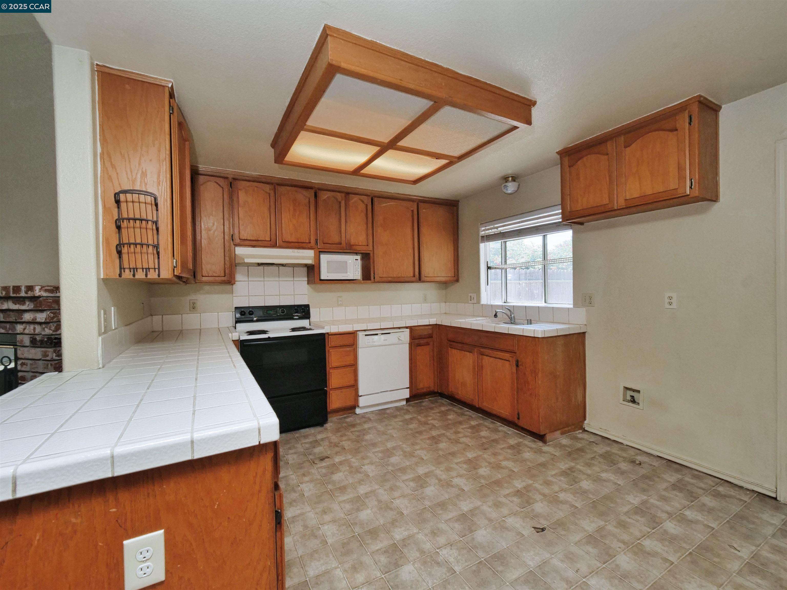 Detail Gallery Image 26 of 60 For 4212 Dunster Drive, Salida,  CA 95368-9728 - 4 Beds | 2 Baths