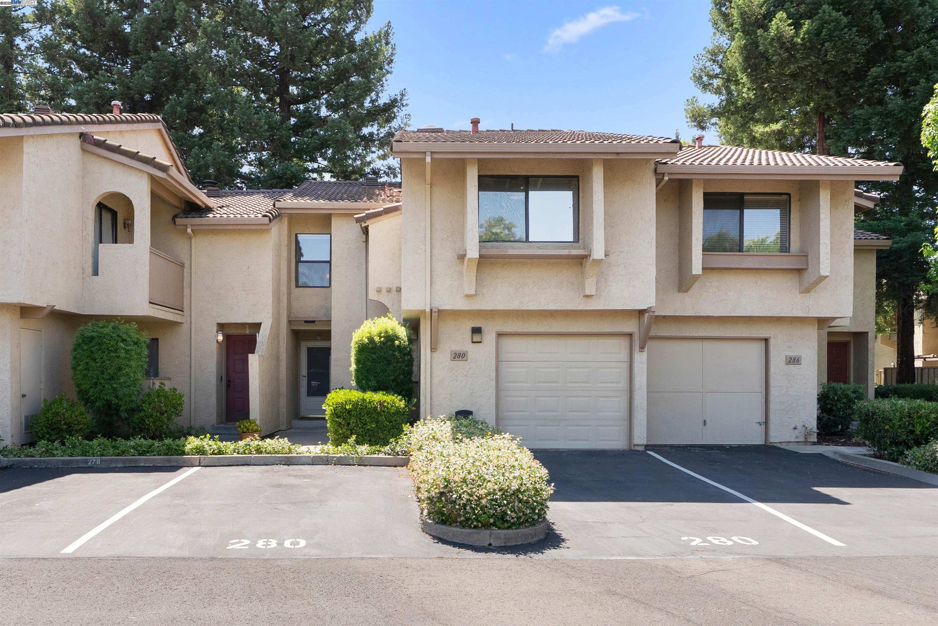MLS: 41100135 Condo For Sale