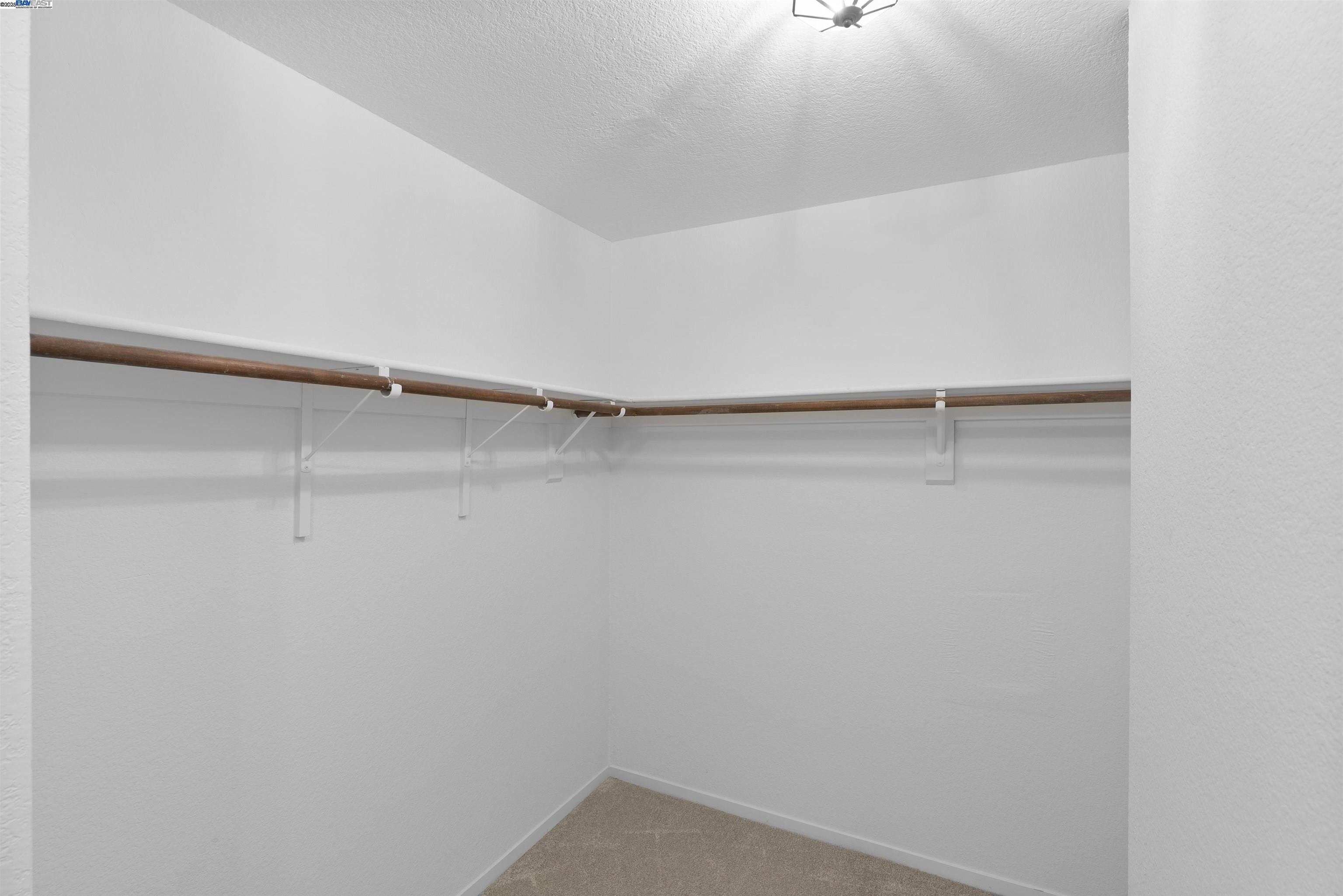 Photo #27: 41100135 Listing: Photo #27