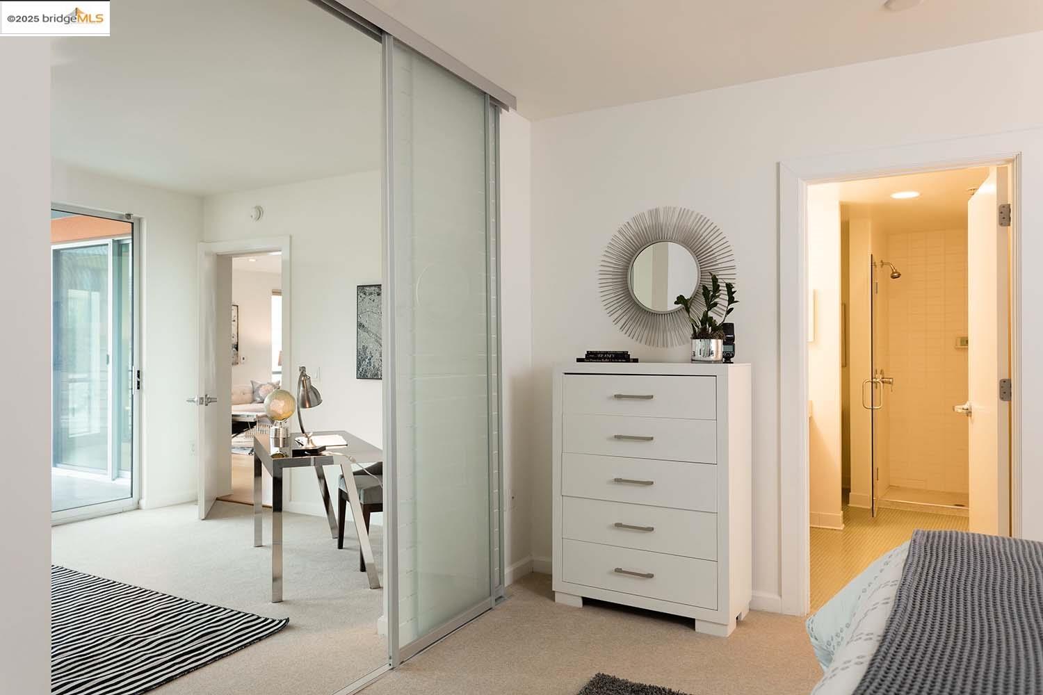 200 2nd Street # 215, Oakland, California 94607, 2 Bedrooms Bedrooms, 5 Rooms Rooms,2 BathroomsBathrooms,Residential Lease,For Rent,200 2nd Street # 215,41100137