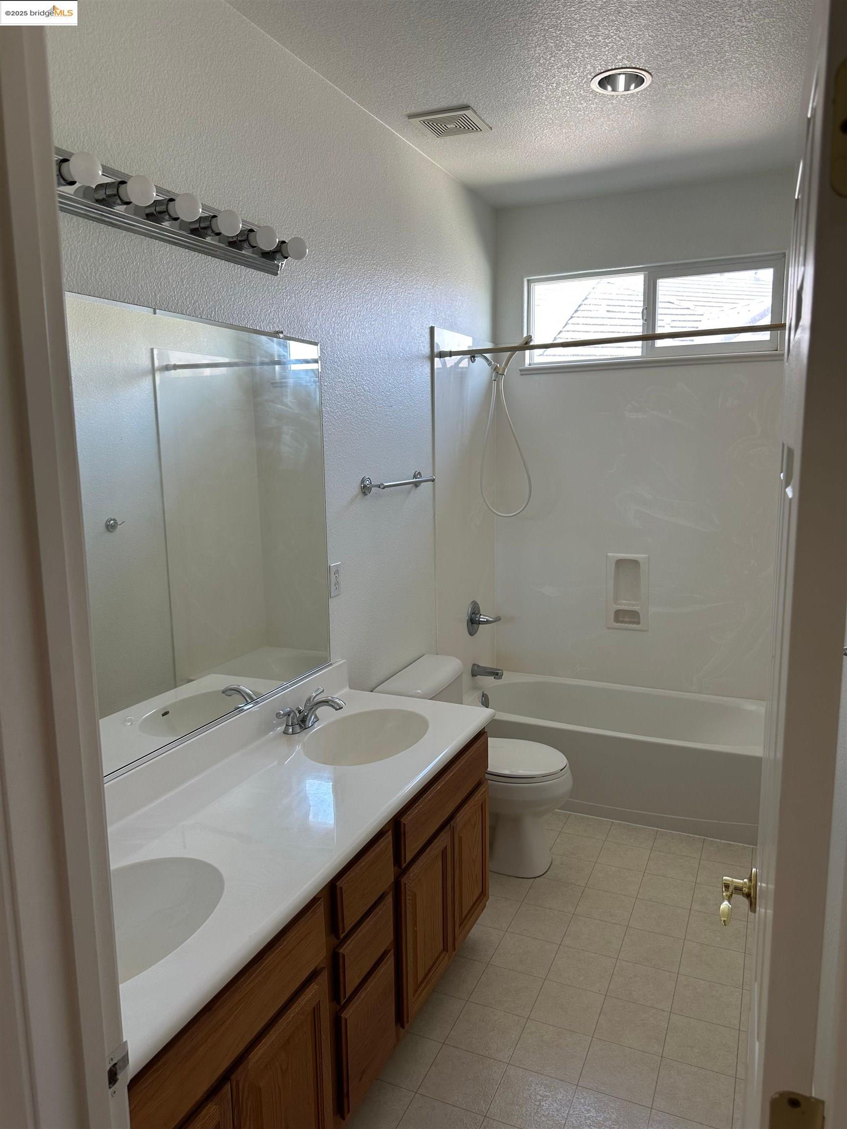 2814 PASA TIEMPO DRIVE, Brentwood, California 95139, 4 Bedrooms Bedrooms, 10 Rooms Rooms,2 BathroomsBathrooms,Residential Lease,For Rent,2814 PASA TIEMPO DRIVE,41100142