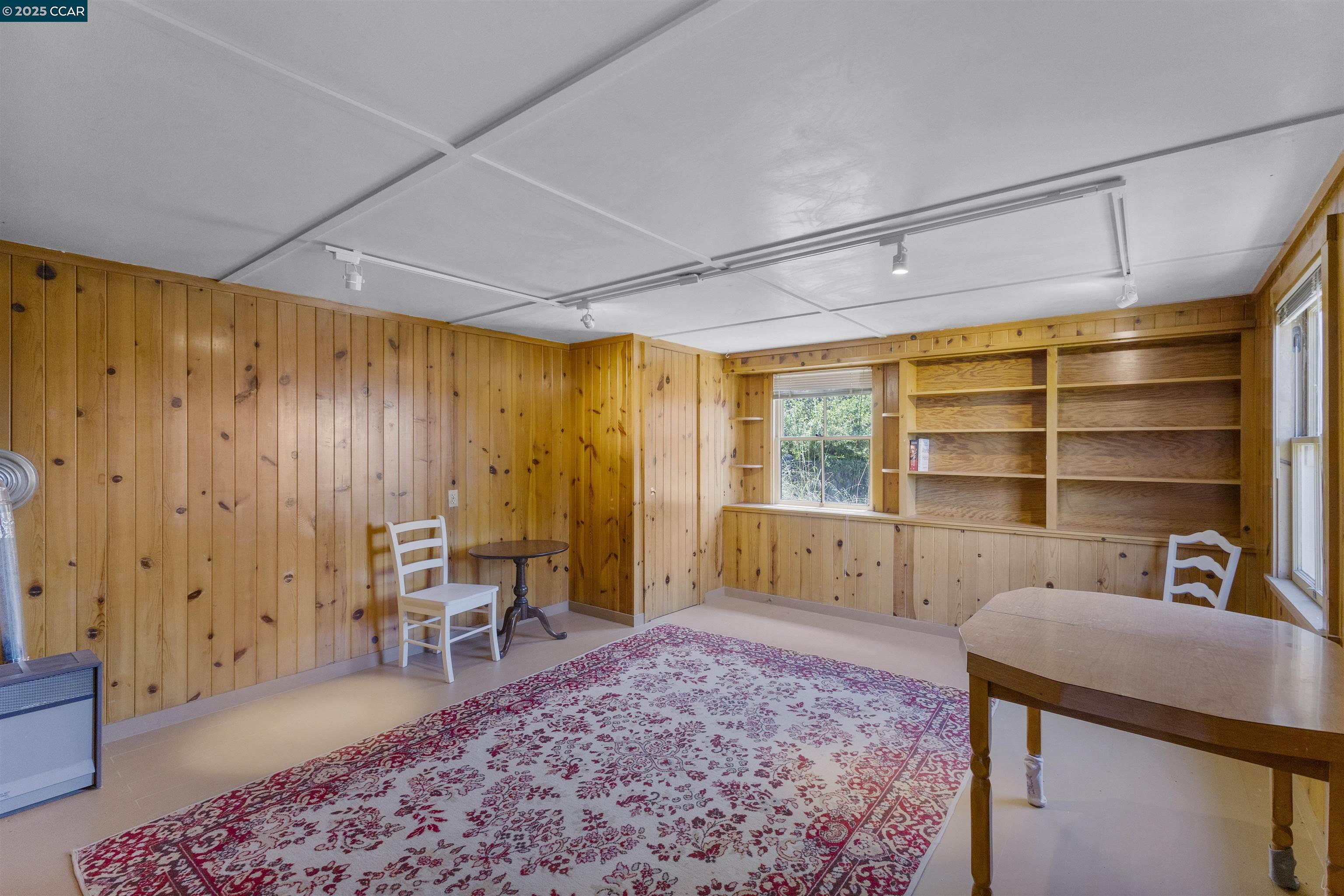 4210 Mountain View Ave, Oakland, California 94605, 2 Bedrooms Bedrooms, 6 Rooms Rooms,1 BathroomBathrooms,Residential,For Sale,4210 Mountain View Ave,41100146