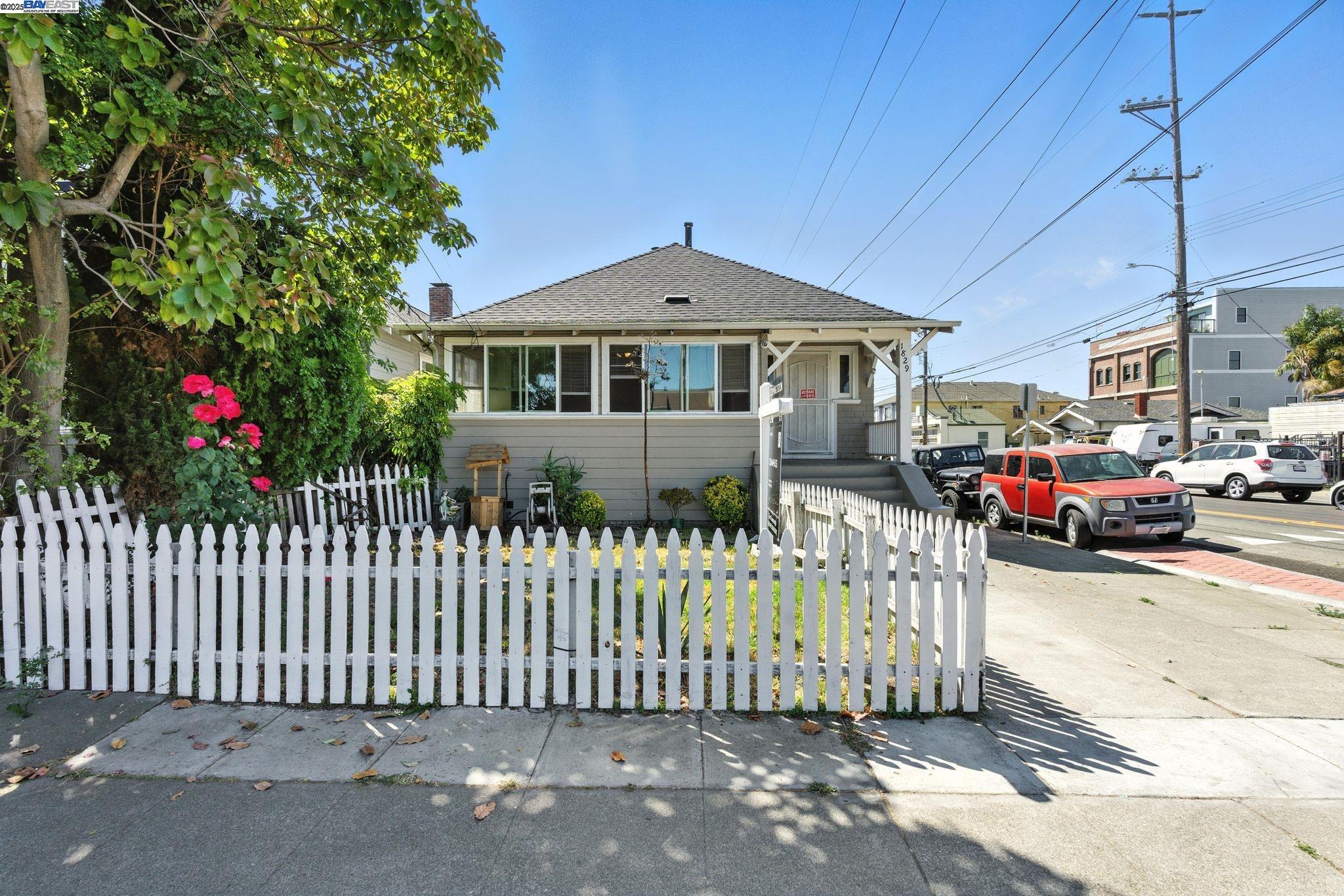 Thumbnail for 1829 Everett St, Alameda, CA 94501