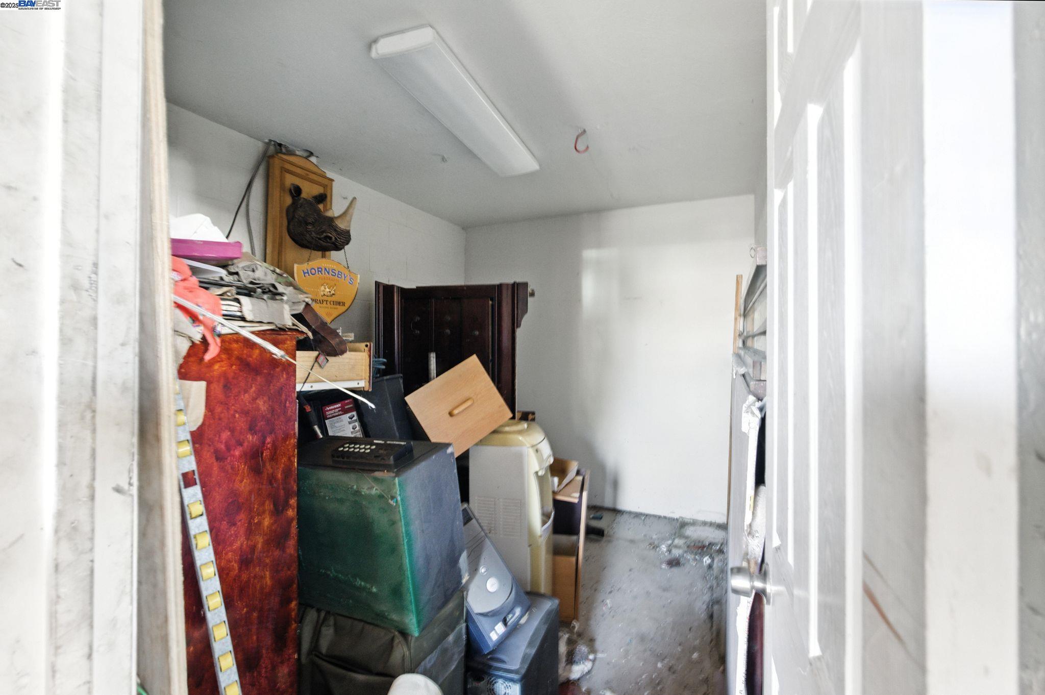Detail Gallery Image 31 of 35 For 1829 Everett St, Alameda,  CA 94501 - 2 Beds | 1/1 Baths