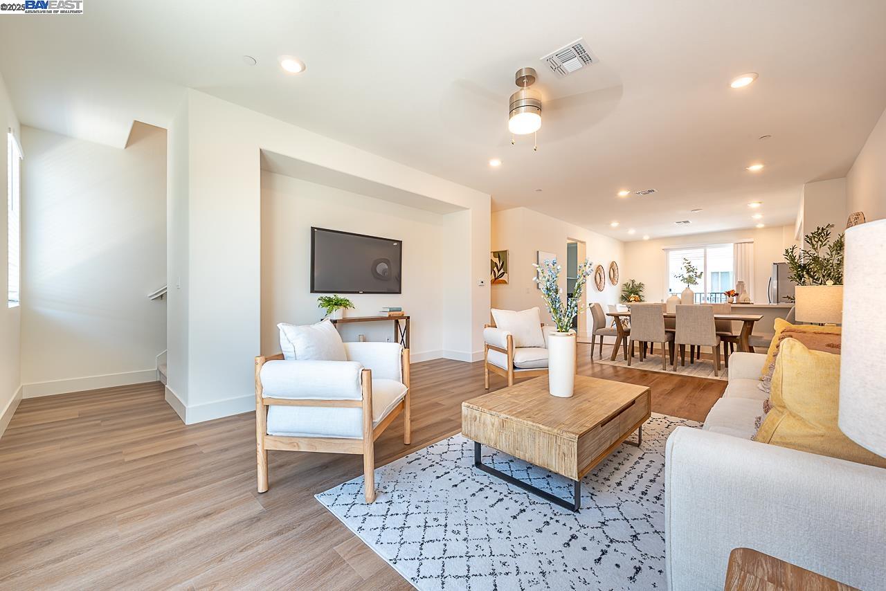 29709 Hansen St, Hayward, California 94544, 4 Bedrooms Bedrooms, 10 Rooms Rooms,3 BathroomsBathrooms,Residential,For Sale,29709 Hansen St,41100150