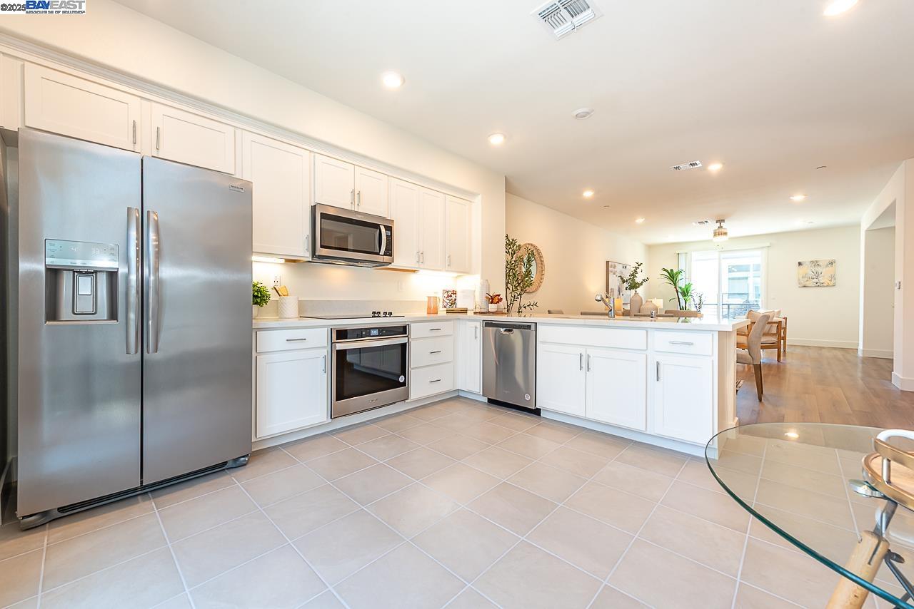 29709 Hansen St, Hayward, California 94544, 4 Bedrooms Bedrooms, 10 Rooms Rooms,3 BathroomsBathrooms,Residential,For Sale,29709 Hansen St,41100150