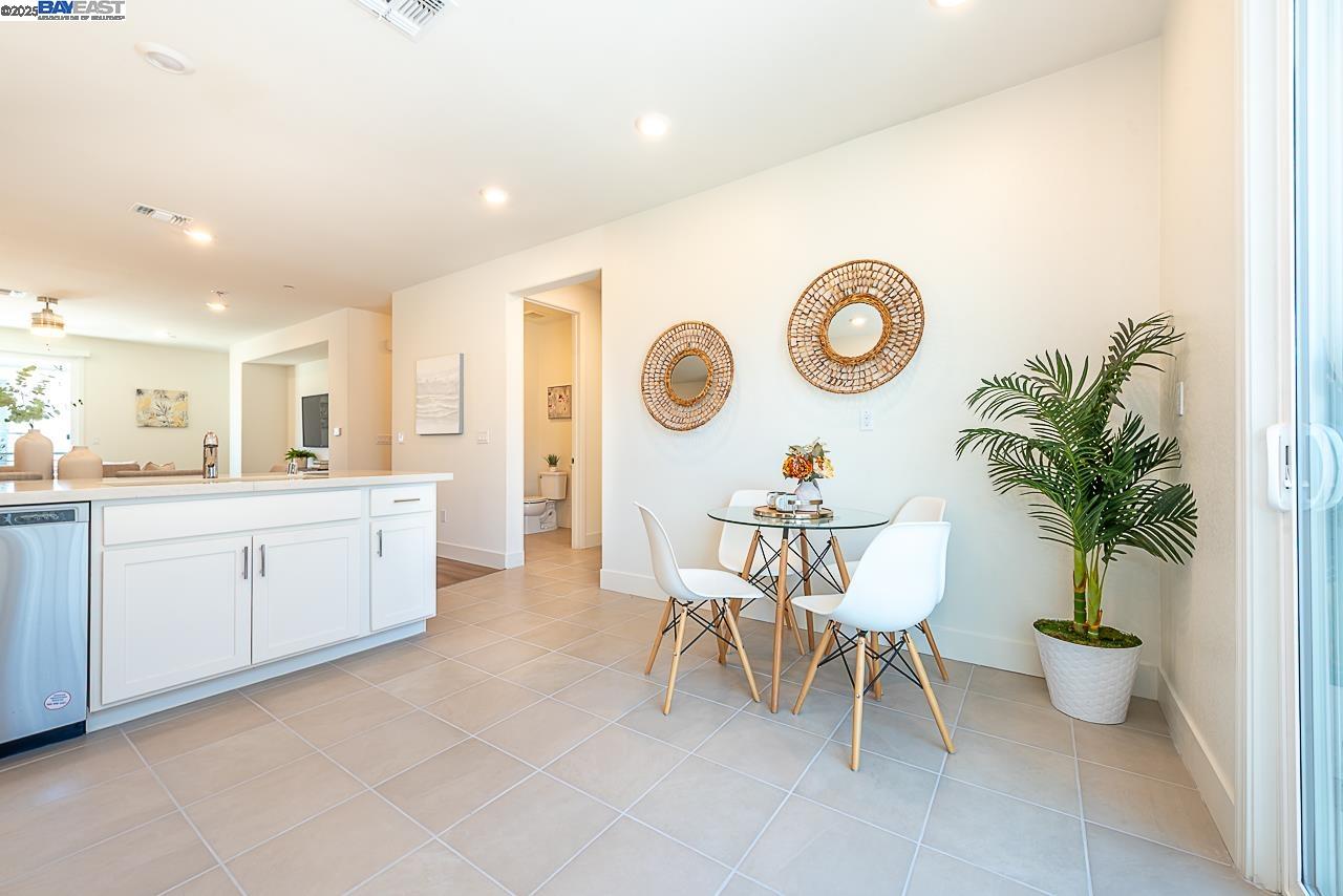 29709 Hansen St, Hayward, California 94544, 4 Bedrooms Bedrooms, 10 Rooms Rooms,3 BathroomsBathrooms,Residential,For Sale,29709 Hansen St,41100150