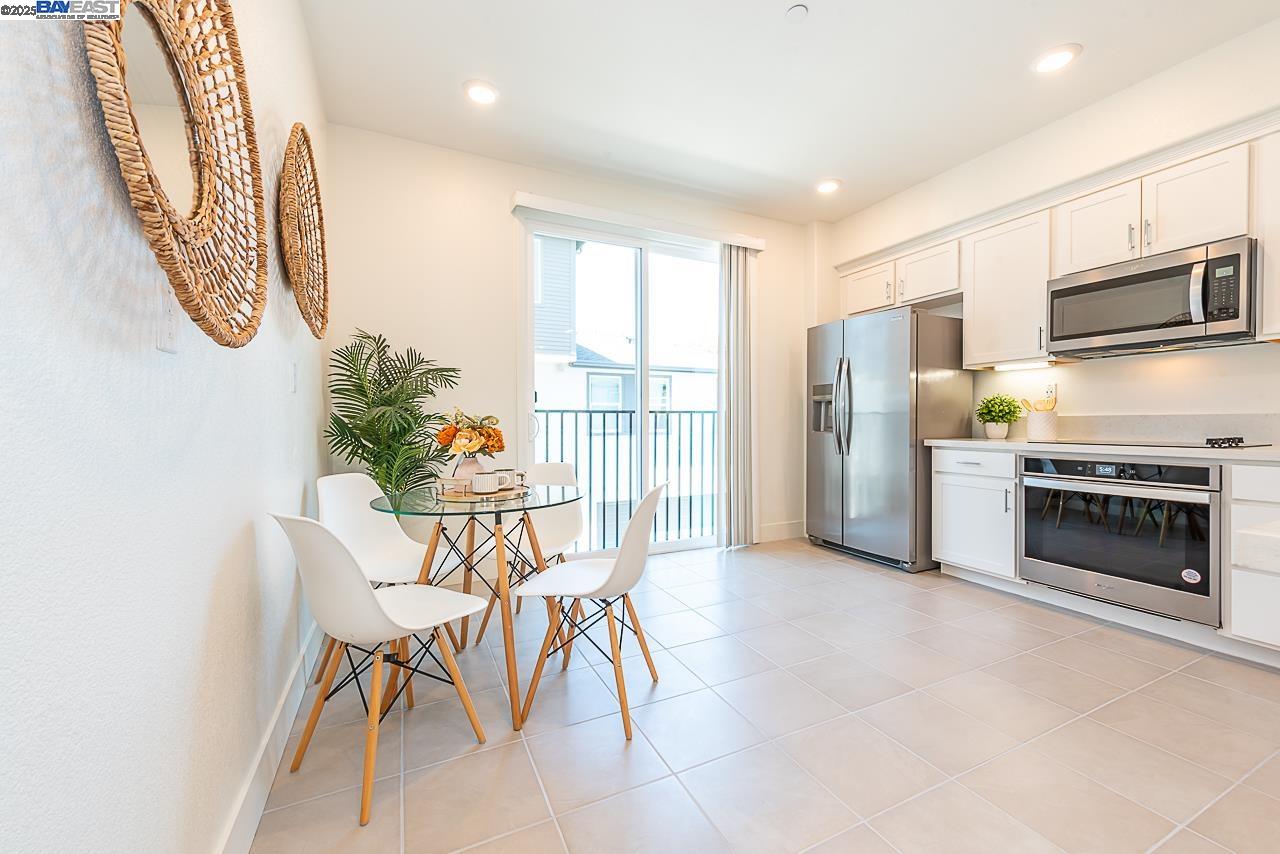 29709 Hansen St, Hayward, California 94544, 4 Bedrooms Bedrooms, 10 Rooms Rooms,3 BathroomsBathrooms,Residential,For Sale,29709 Hansen St,41100150