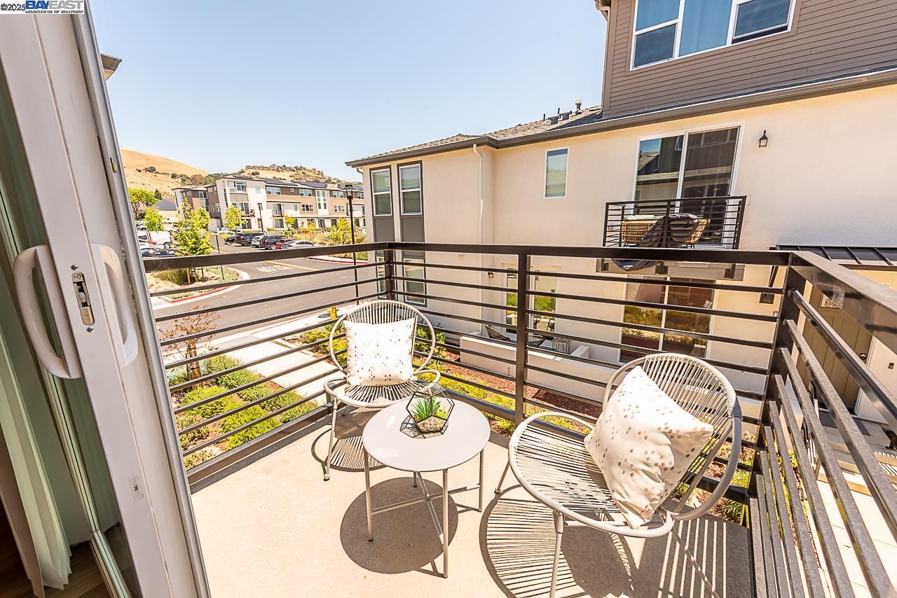 29709 Hansen St, Hayward, California 94544, 4 Bedrooms Bedrooms, 10 Rooms Rooms,3 BathroomsBathrooms,Residential,For Sale,29709 Hansen St,41100150