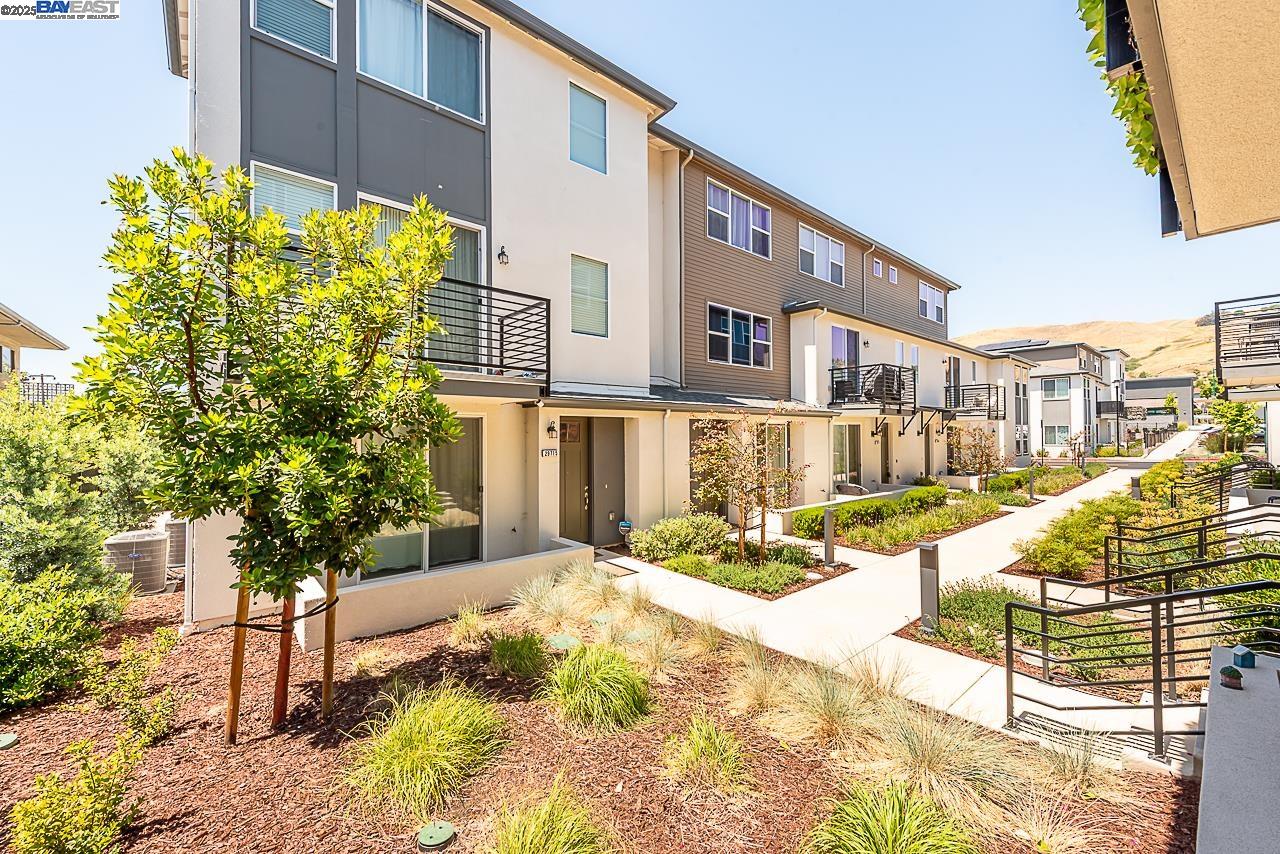 29709 Hansen St, Hayward, California 94544, 4 Bedrooms Bedrooms, 10 Rooms Rooms,3 BathroomsBathrooms,Residential,For Sale,29709 Hansen St,41100150