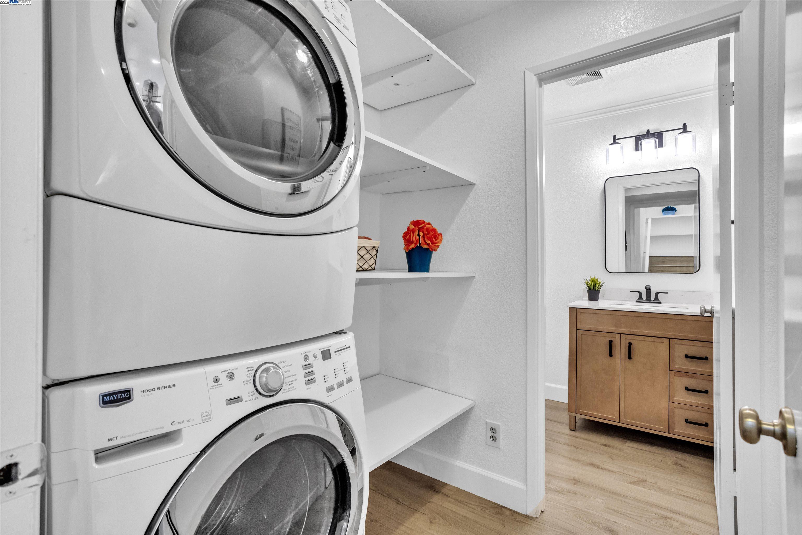 20340 Forest Ave # 4, Castro Valley, California 94546, 3 Bedrooms Bedrooms, 5 Rooms Rooms,2 BathroomsBathrooms,Residential,For Sale,20340 Forest Ave # 4,41100151
