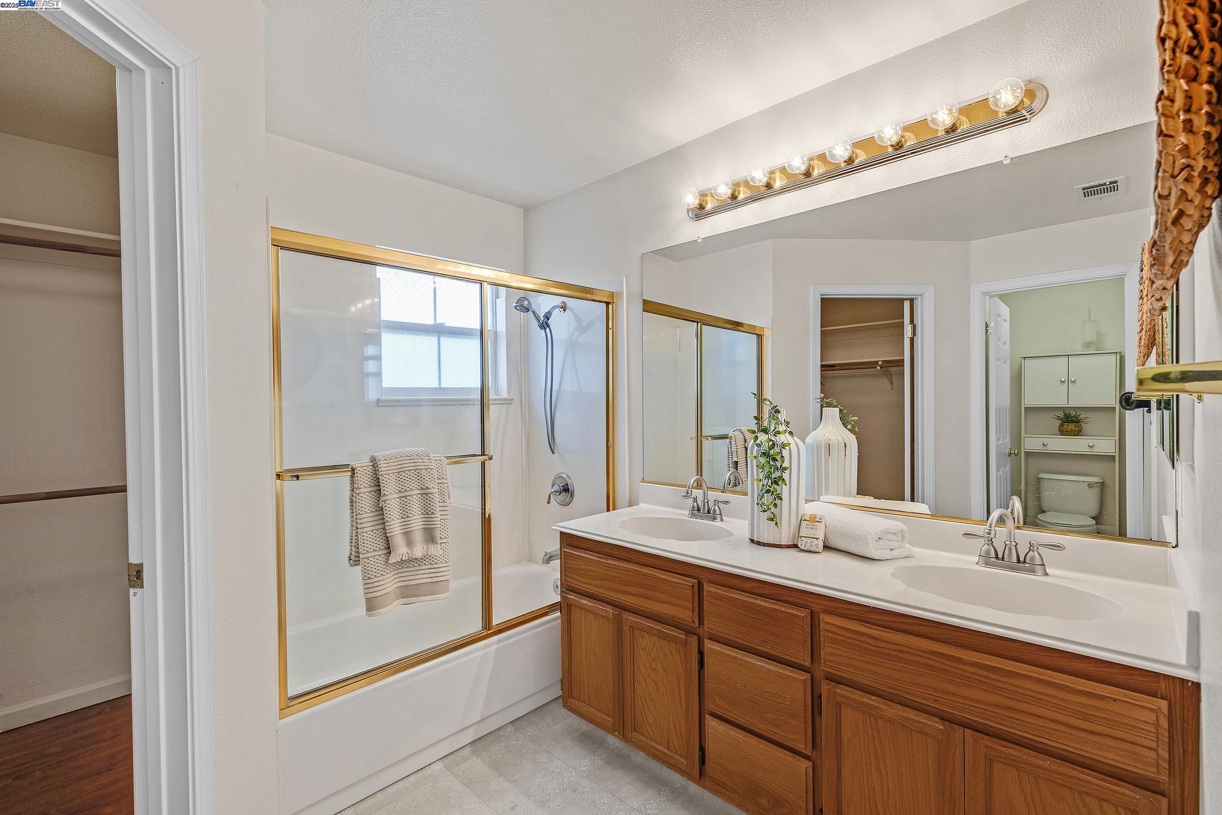 3463 Ellery Cmn, Fremont, California 94538, 2 Bedrooms Bedrooms, 5 Rooms Rooms,2 BathroomsBathrooms,Residential,For Sale,3463 Ellery Cmn,41100152