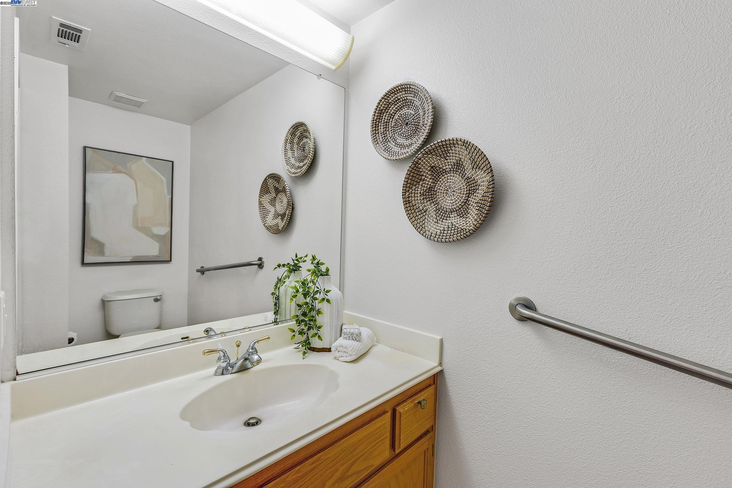 3463 Ellery Cmn, Fremont, California 94538, 2 Bedrooms Bedrooms, 5 Rooms Rooms,2 BathroomsBathrooms,Residential,For Sale,3463 Ellery Cmn,41100152