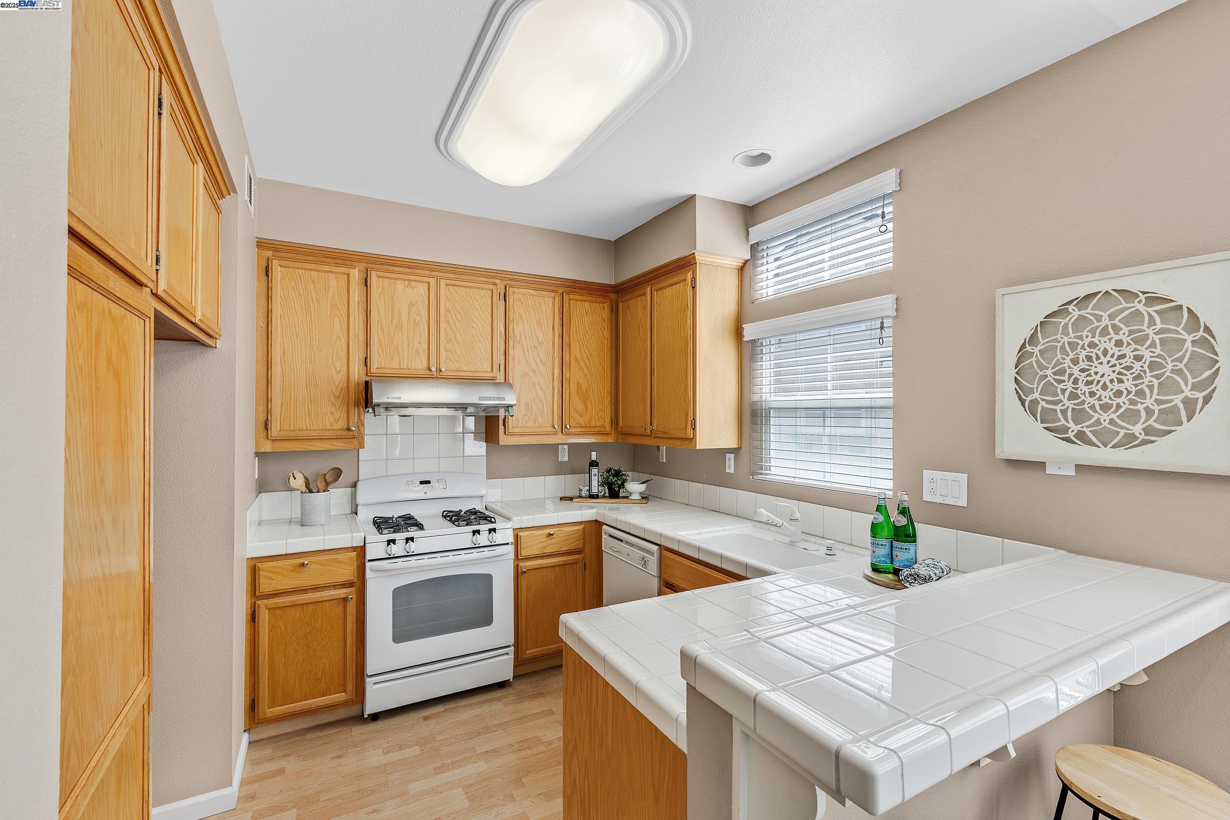 3463 Ellery Cmn, Fremont, California 94538, 2 Bedrooms Bedrooms, 5 Rooms Rooms,2 BathroomsBathrooms,Residential,For Sale,3463 Ellery Cmn,41100152