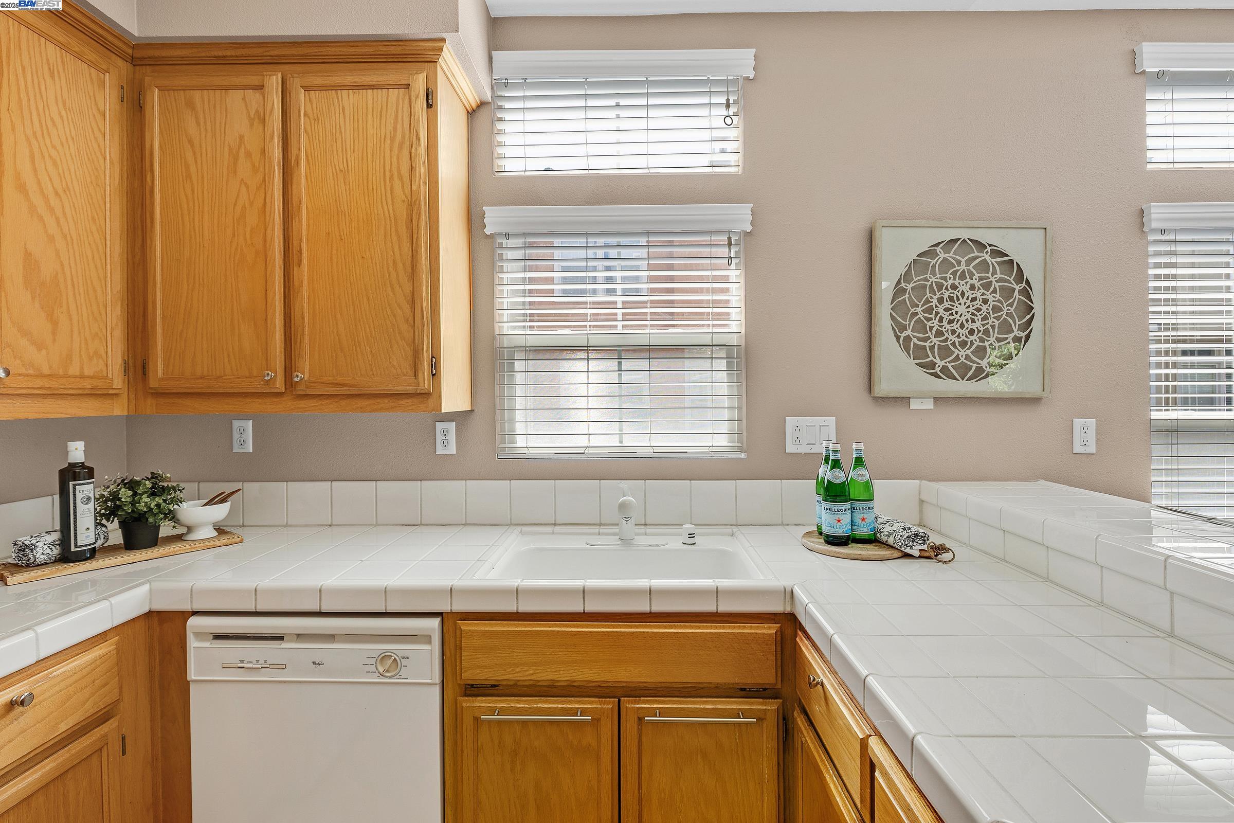 3463 Ellery Cmn, Fremont, California 94538, 2 Bedrooms Bedrooms, 5 Rooms Rooms,2 BathroomsBathrooms,Residential,For Sale,3463 Ellery Cmn,41100152