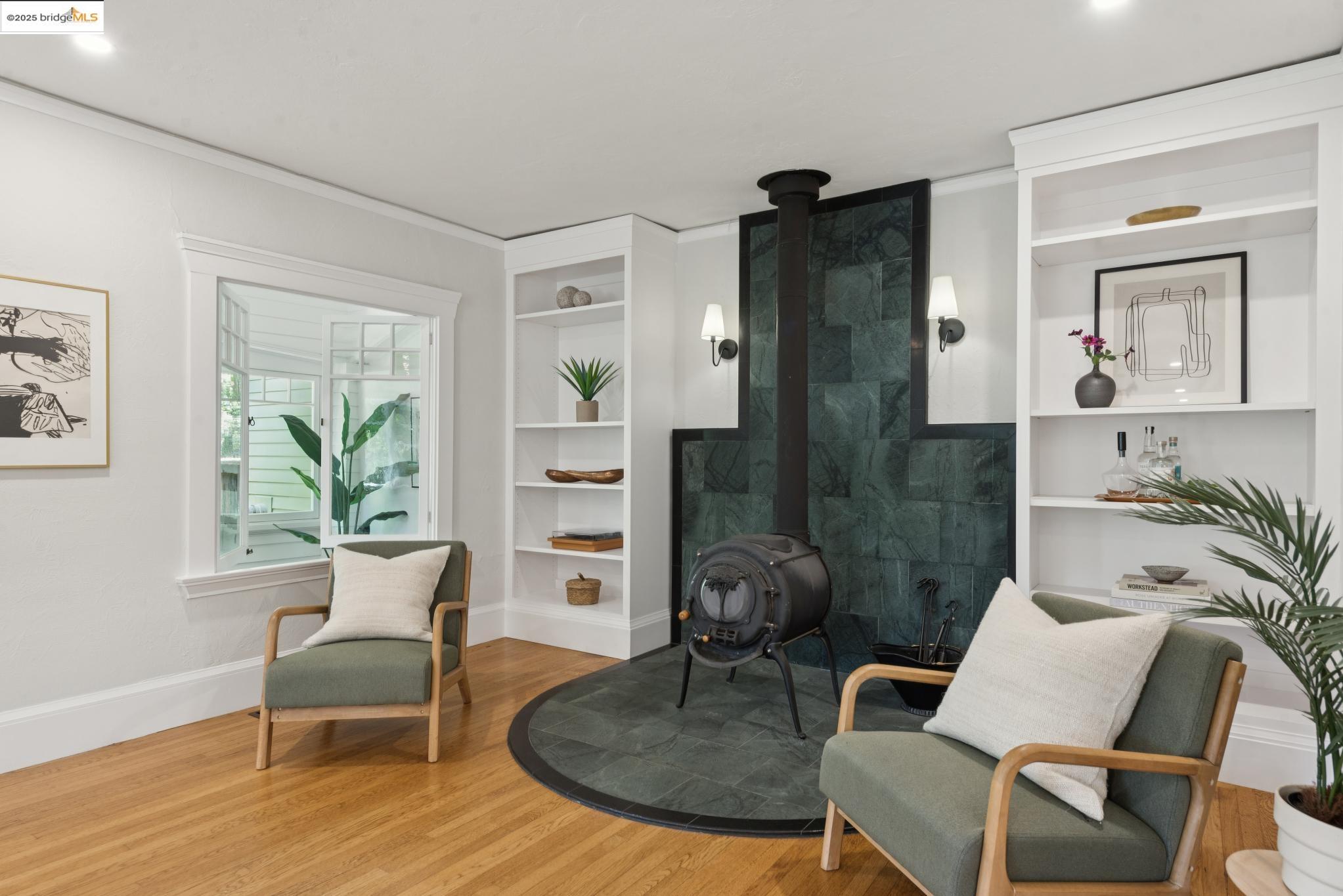 2181 Andrews St, Oakland, California 94611, 4 Bedrooms Bedrooms, 9 Rooms Rooms,3 BathroomsBathrooms,Residential,For Sale,2181 Andrews St,41100155