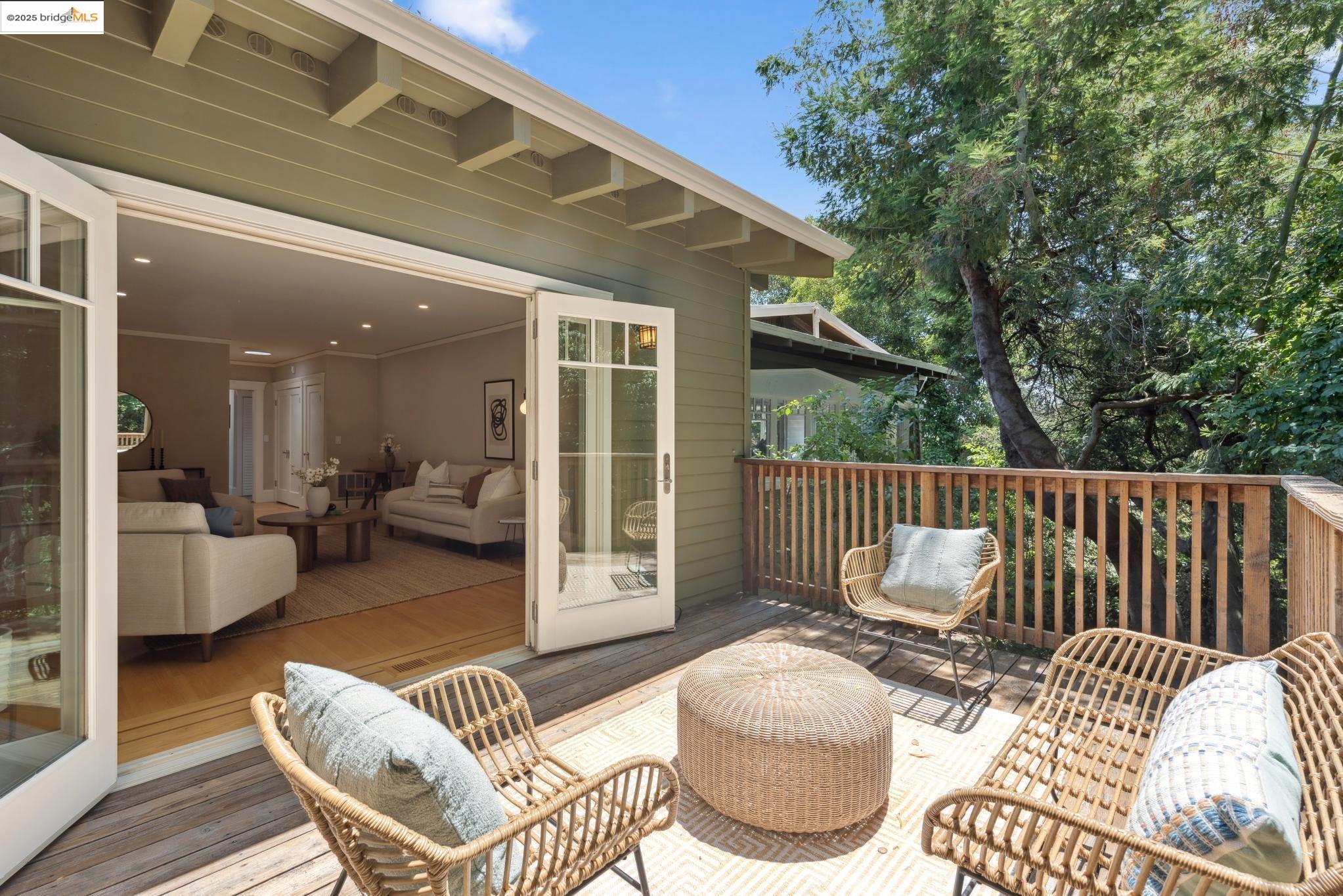 2181 Andrews St, Oakland, California 94611, 4 Bedrooms Bedrooms, 9 Rooms Rooms,3 BathroomsBathrooms,Residential,For Sale,2181 Andrews St,41100155