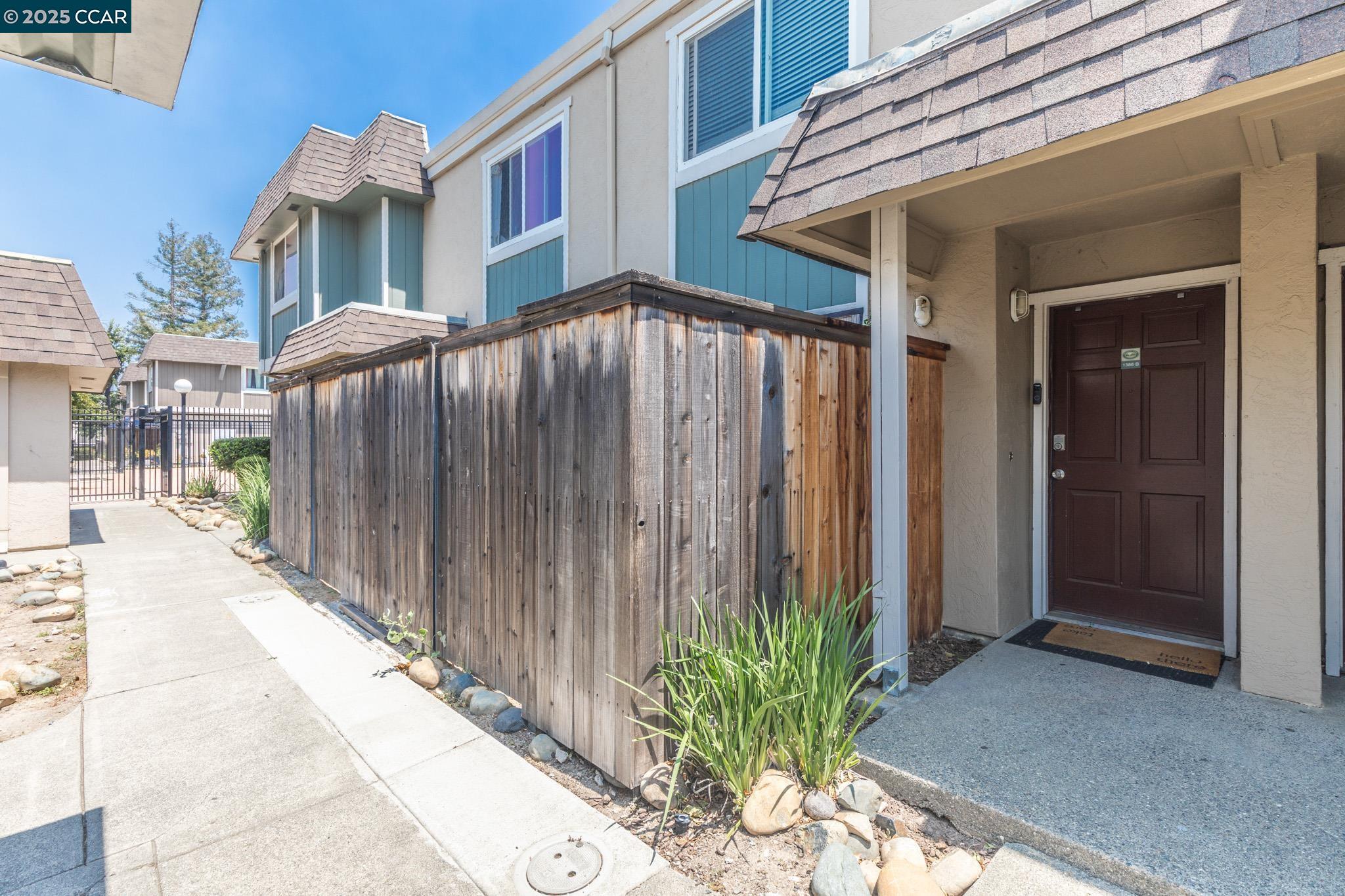 1366 Callen St # B, Vacaville, California 95688, 2 Bedrooms Bedrooms, 4 Rooms Rooms,1 BathroomBathrooms,Residential,For Sale,1366 Callen St # B,41100159