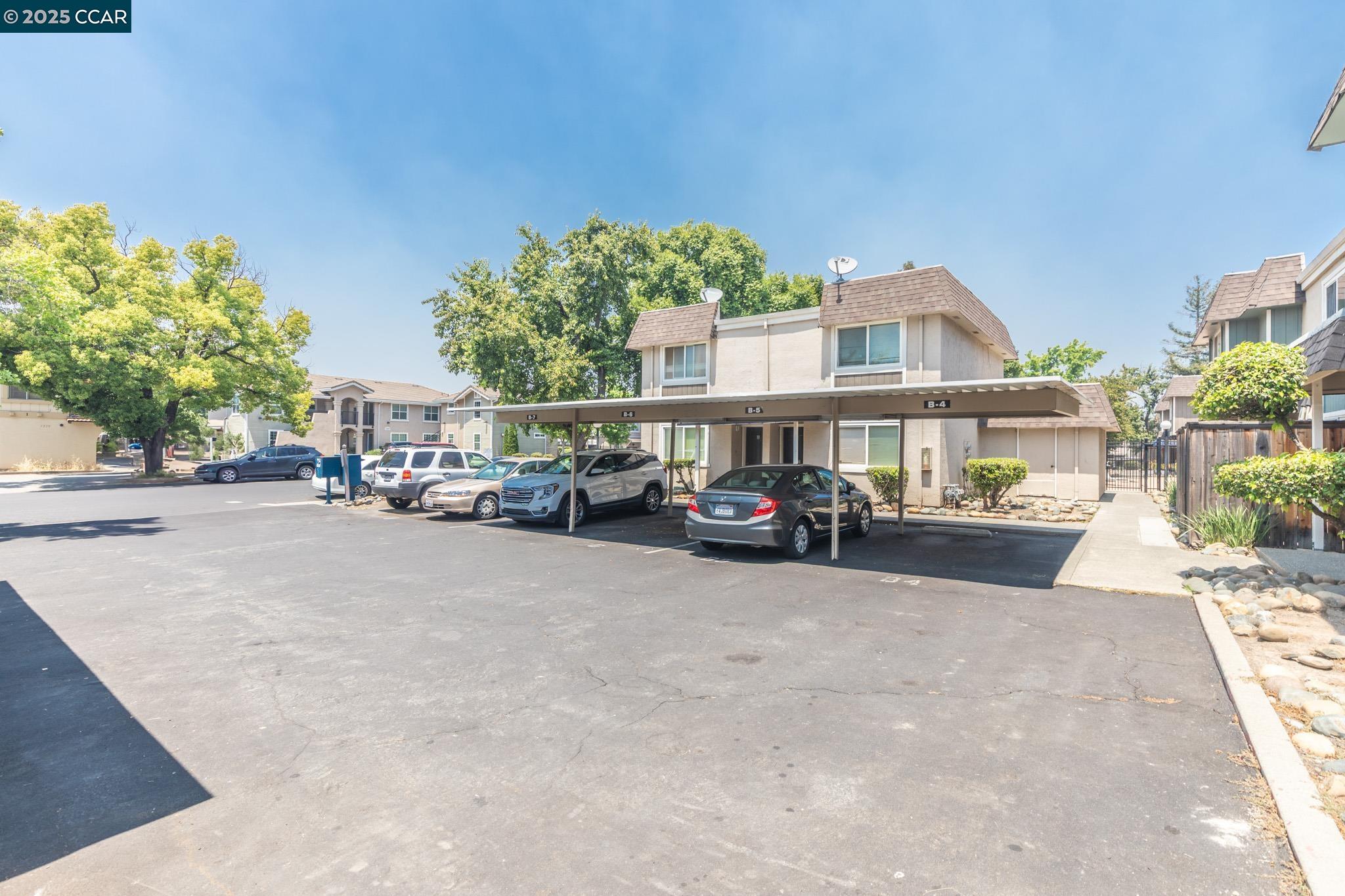 1366 Callen St # B, Vacaville, California 95688, 2 Bedrooms Bedrooms, 4 Rooms Rooms,1 BathroomBathrooms,Residential,For Sale,1366 Callen St # B,41100159