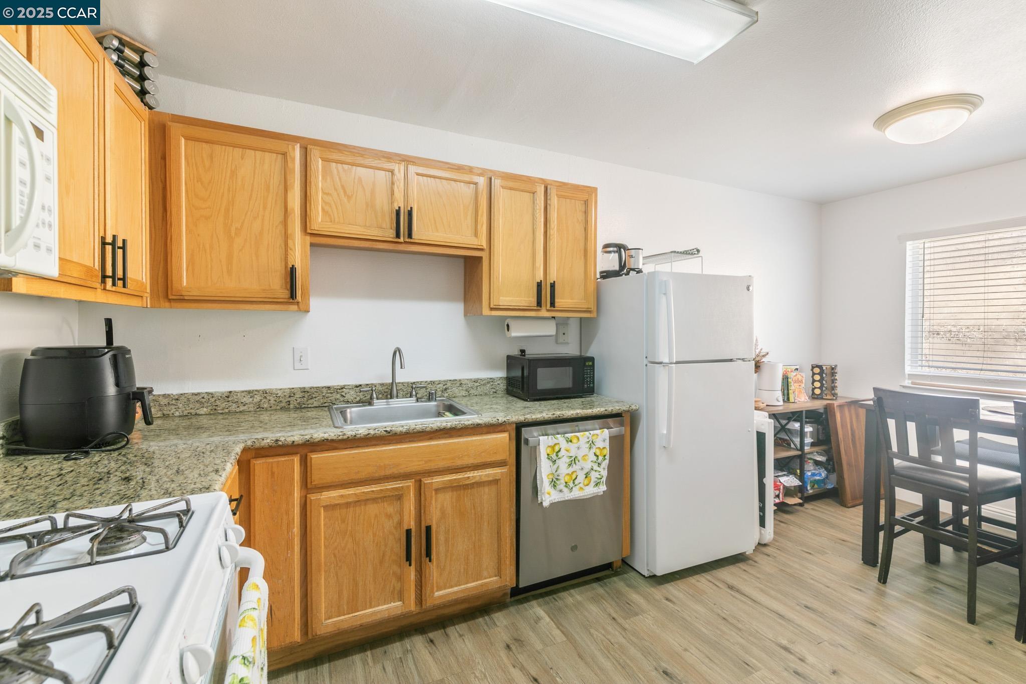 1366 Callen St # B, Vacaville, California 95688, 2 Bedrooms Bedrooms, 4 Rooms Rooms,1 BathroomBathrooms,Residential,For Sale,1366 Callen St # B,41100159