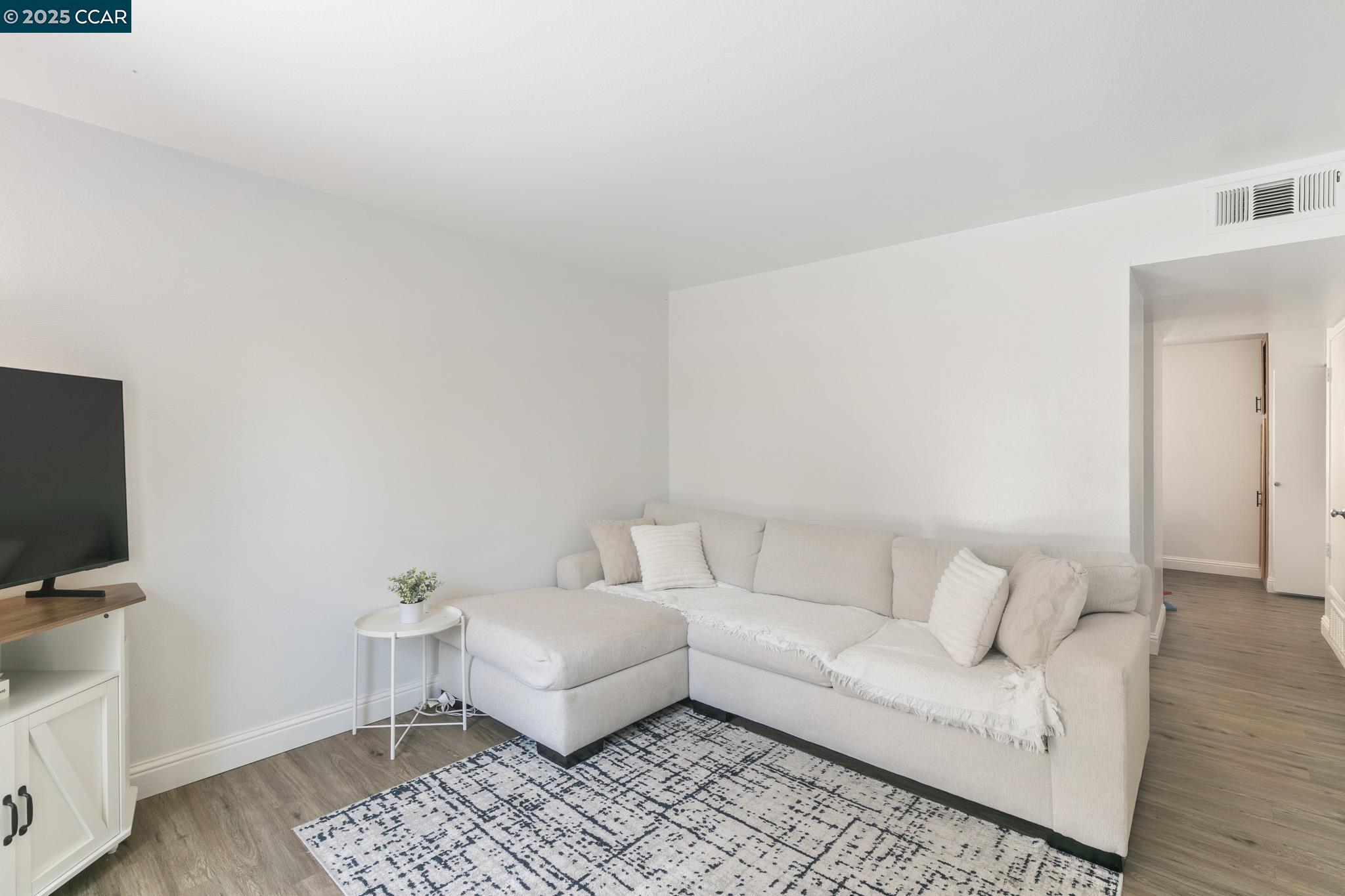 1366 Callen St # B, Vacaville, California 95688, 2 Bedrooms Bedrooms, 4 Rooms Rooms,1 BathroomBathrooms,Residential,For Sale,1366 Callen St # B,41100159