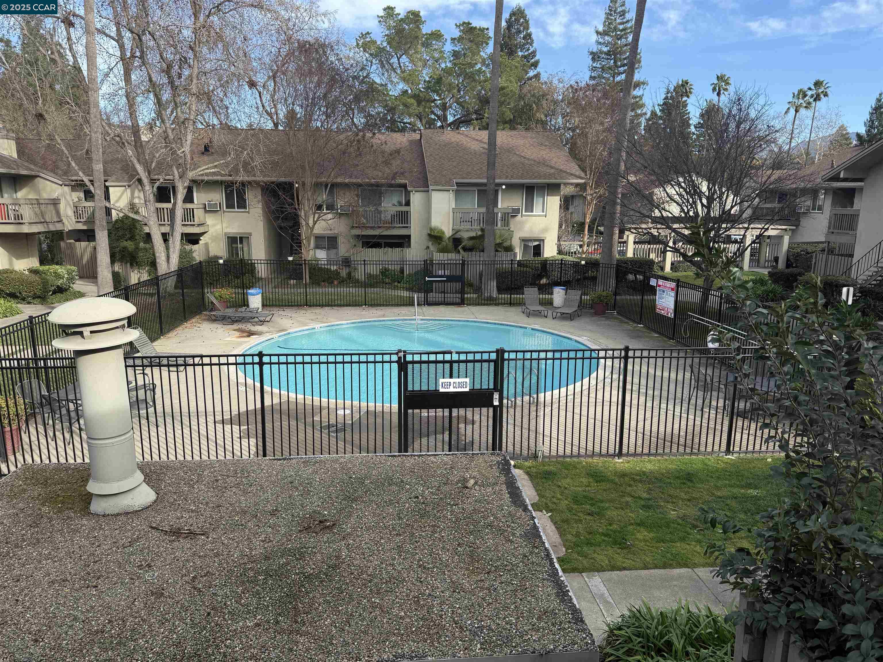 Detail Gallery Image 1 of 14 For 2564 Walnut Blvd #108,  Walnut Creek,  CA 94596 - 2 Beds | 2 Baths