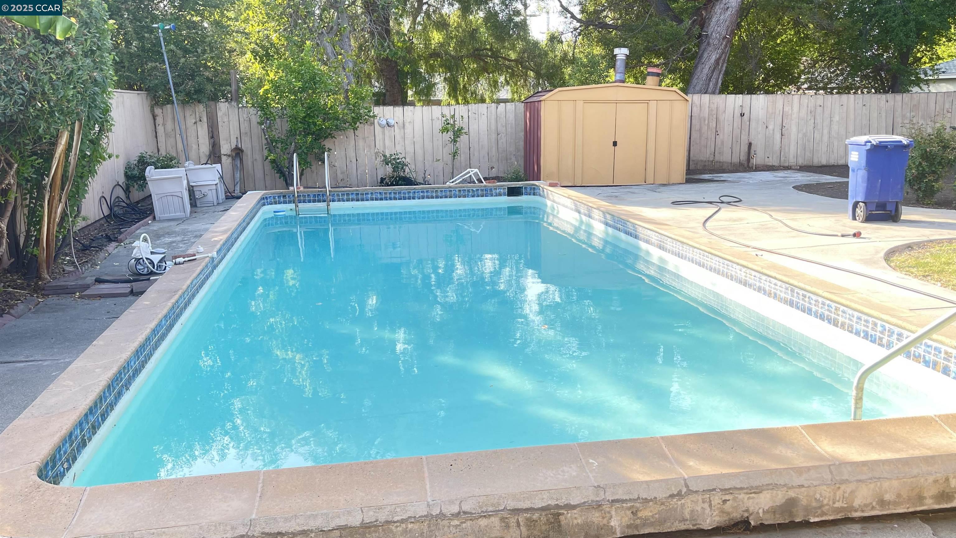 Detail Gallery Image 3 of 4 For 3655 Granzotto Dr, Concord,  CA 94519 - 3 Beds | 2 Baths