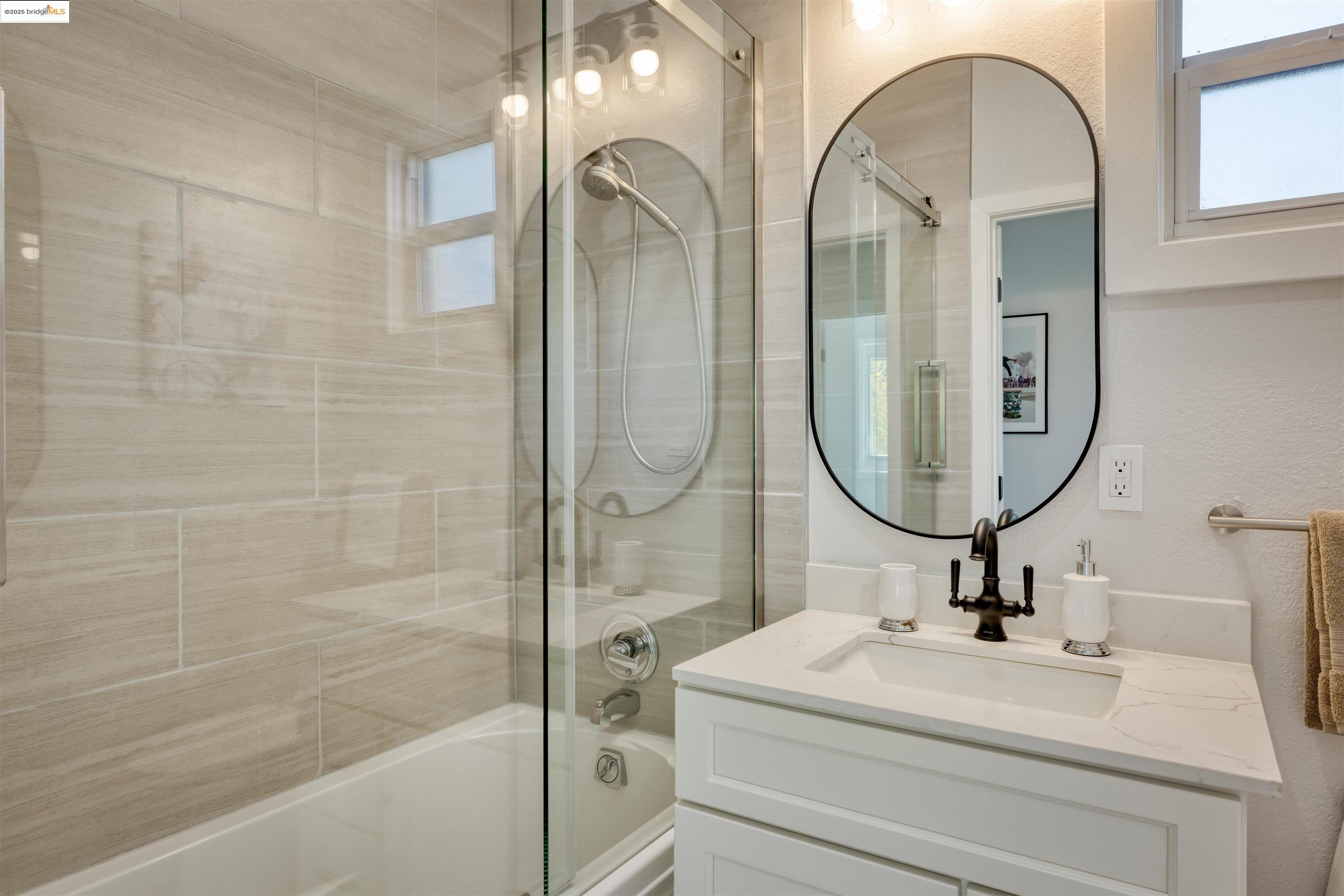 Detail Gallery Image 14 of 32 For 2914 Stanton St, Berkeley,  CA 94702 - – Beds | – Baths