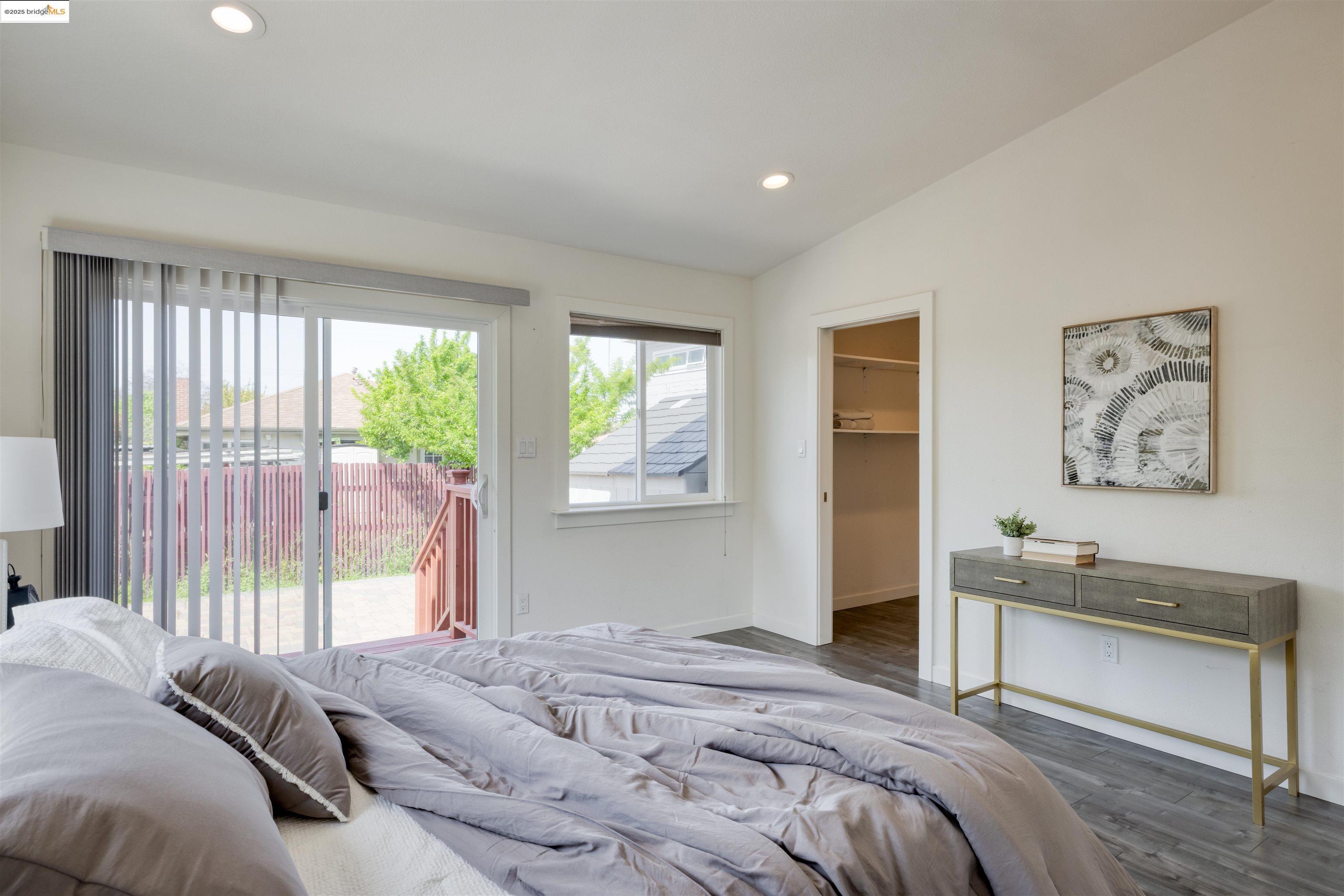 Detail Gallery Image 18 of 32 For 2914 Stanton St, Berkeley,  CA 94702 - – Beds | – Baths