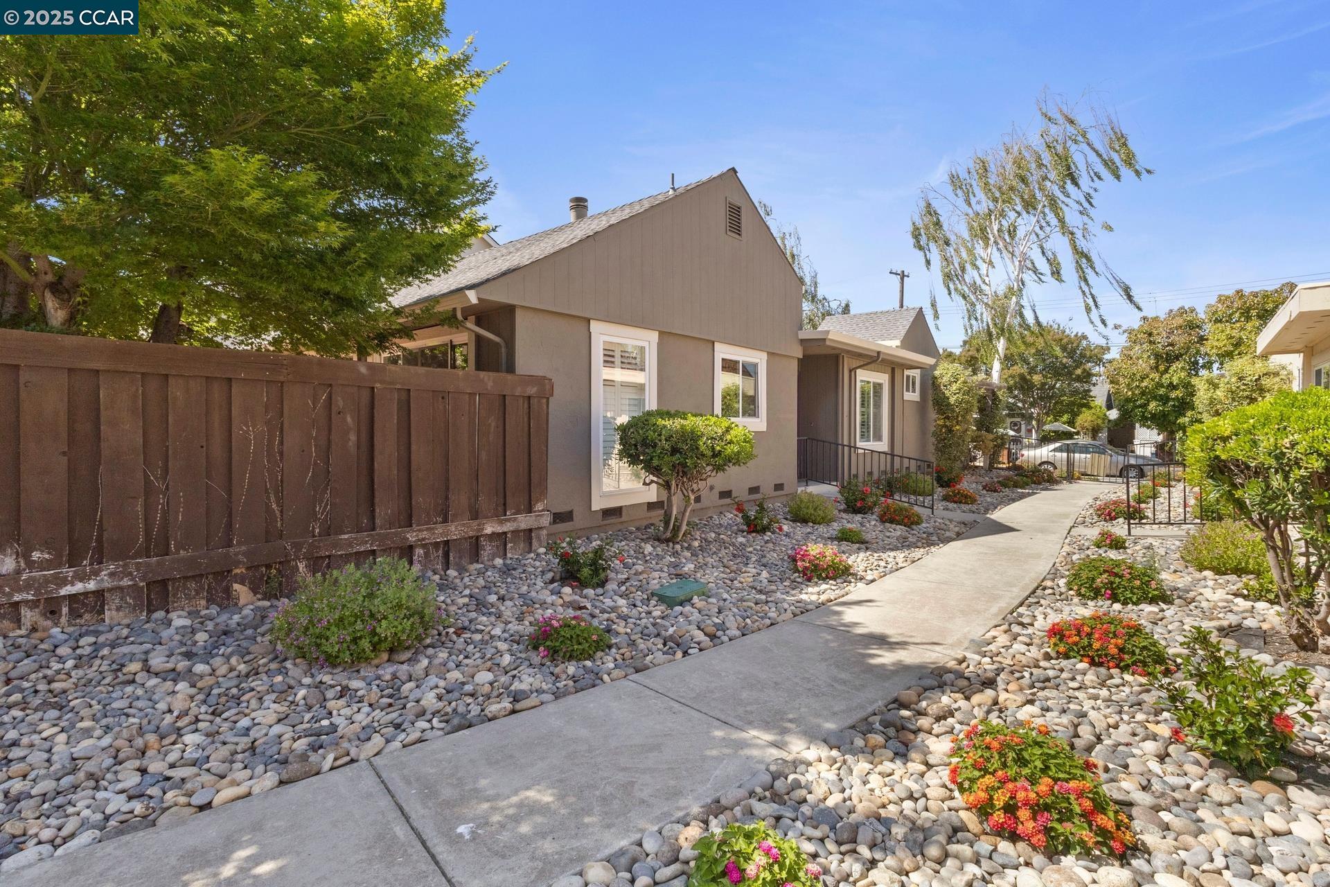 Detail Gallery Image 28 of 29 For 1911 Morse St, Santa Clara,  CA 95050 - 3 Beds | 2 Baths