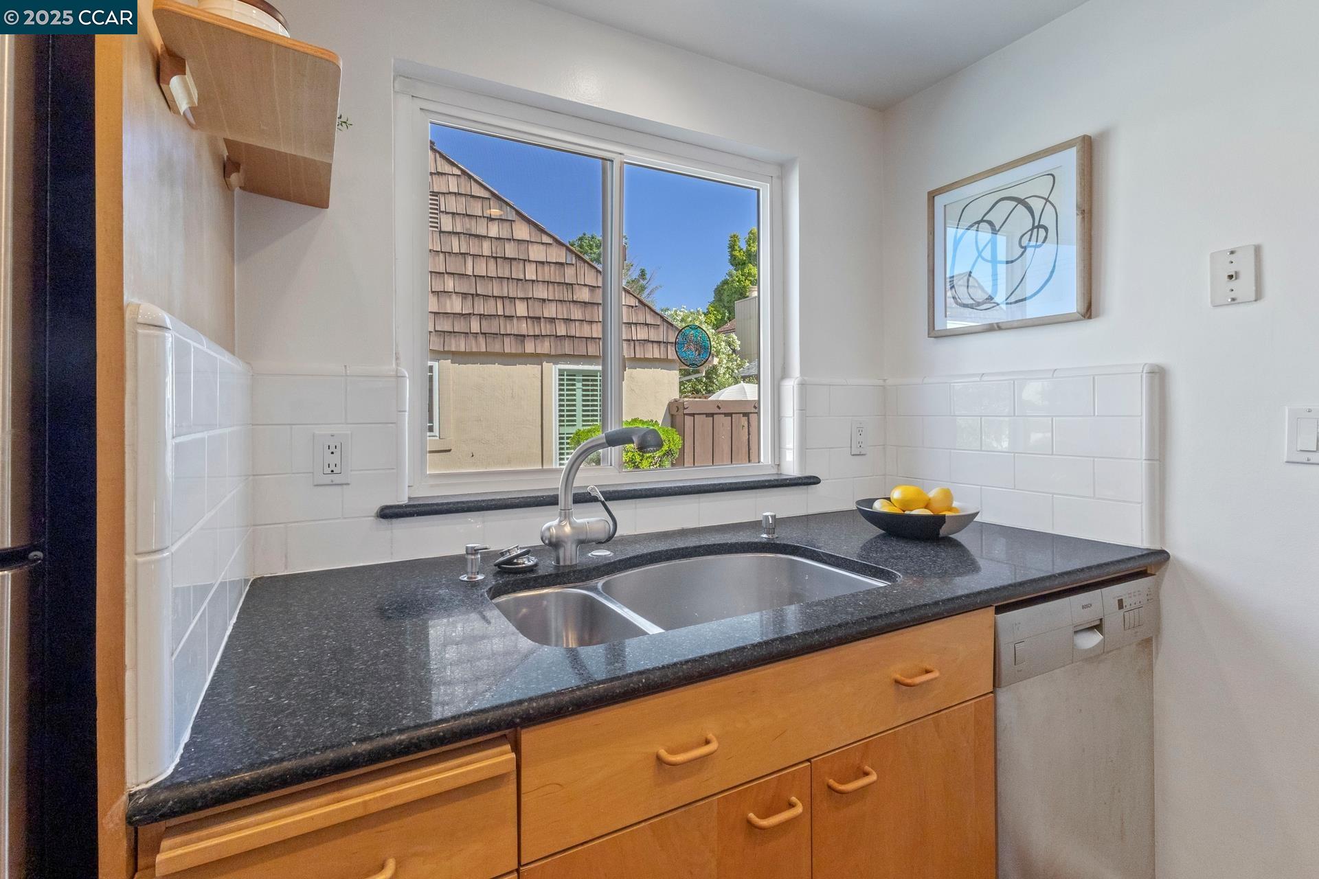 Detail Gallery Image 7 of 29 For 1911 Morse St, Santa Clara,  CA 95050 - 3 Beds | 2 Baths