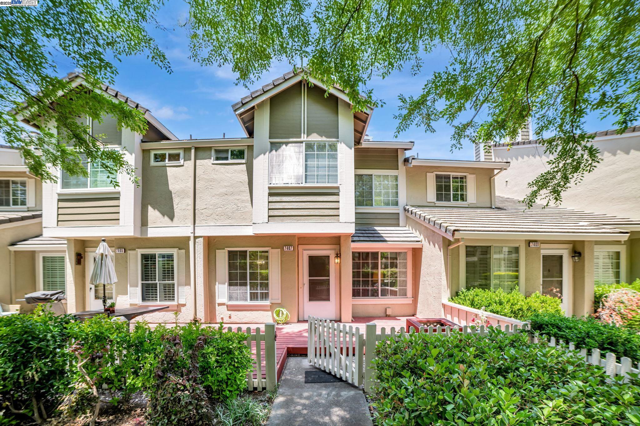 Photo #2: 41100205 Listing 