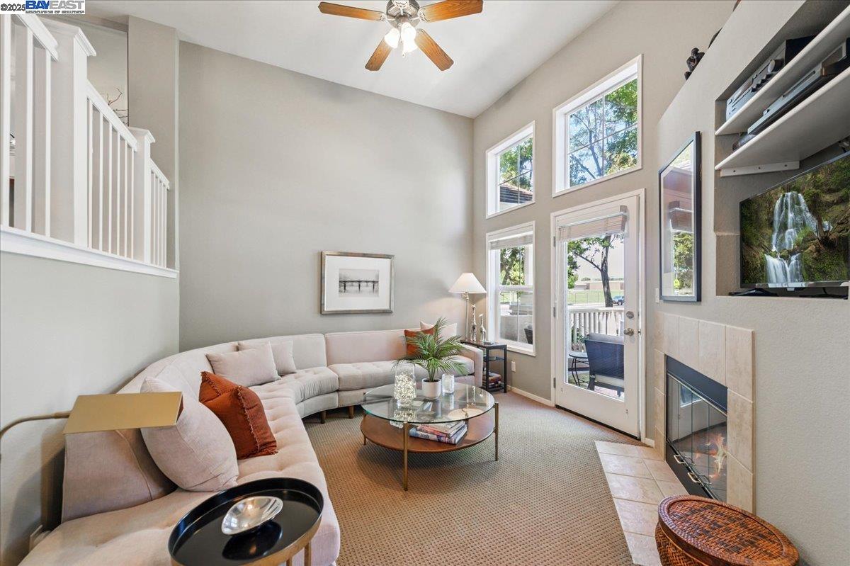 Front Image Thumbnail for BE41100209