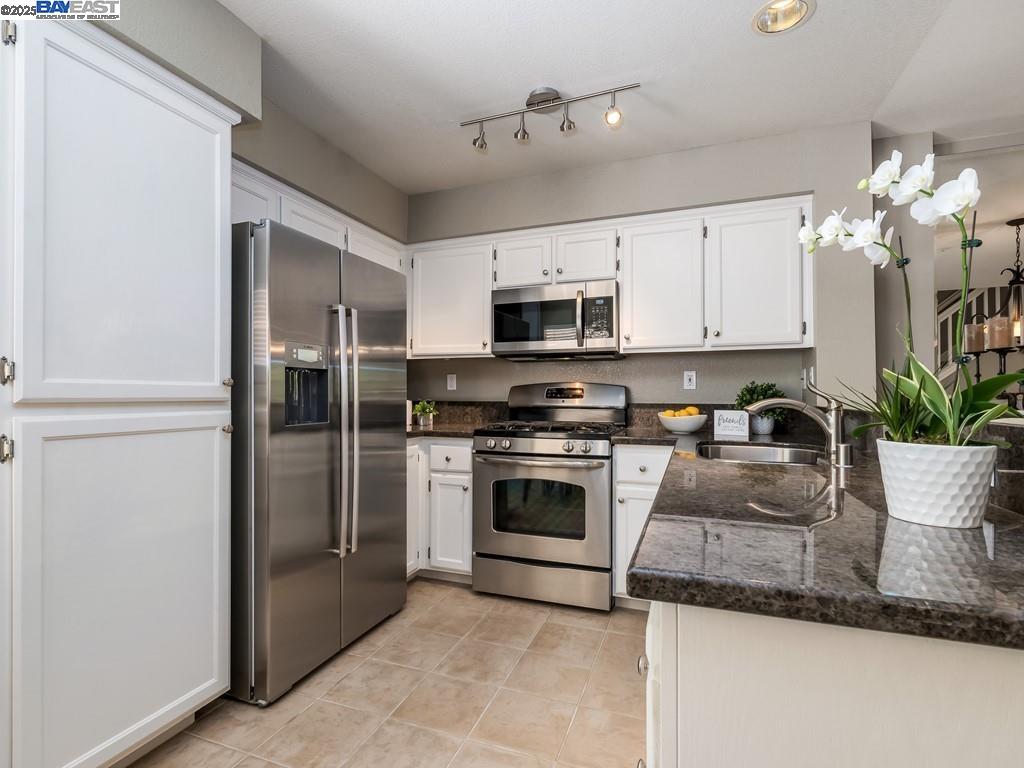 Photo #8: 41100209 Listing: Photo #8