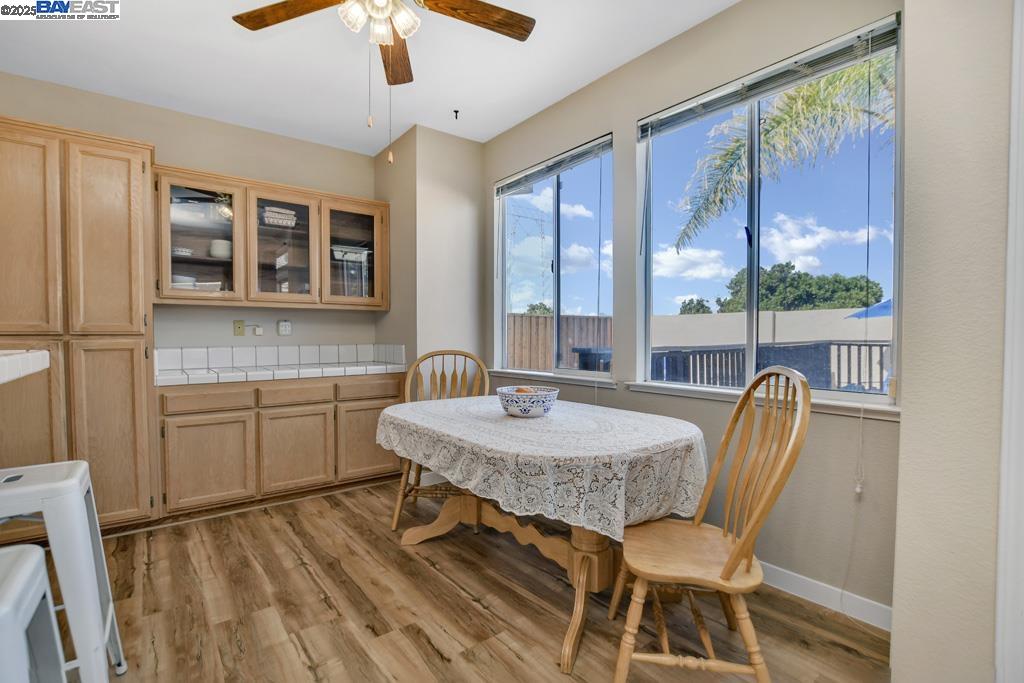 Detail Gallery Image 15 of 37 For 2218 Newport Ct., Discovery Bay,  CA 94505 - 4 Beds | 3 Baths