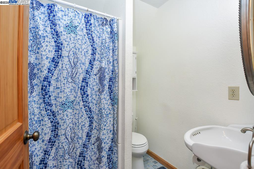 Detail Gallery Image 20 of 37 For 2218 Newport Ct., Discovery Bay,  CA 94505 - 4 Beds | 3 Baths