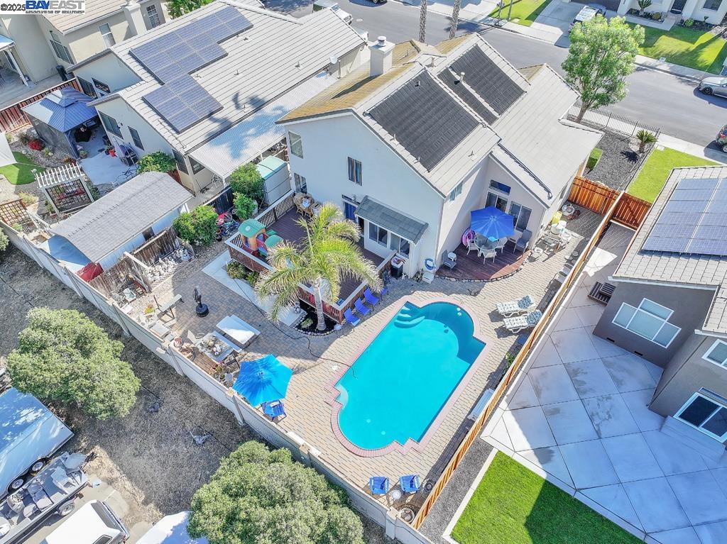 Detail Gallery Image 4 of 37 For 2218 Newport Ct., Discovery Bay,  CA 94505 - 4 Beds | 3 Baths