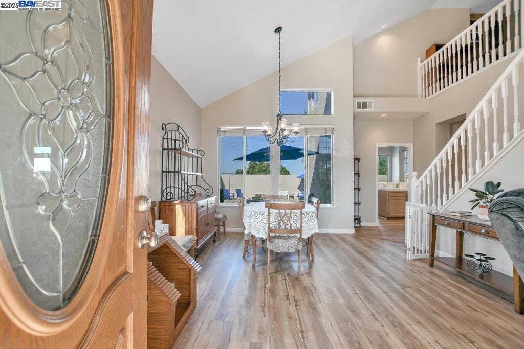 Detail Gallery Image 9 of 37 For 2218 Newport Ct., Discovery Bay,  CA 94505 - 4 Beds | 3 Baths