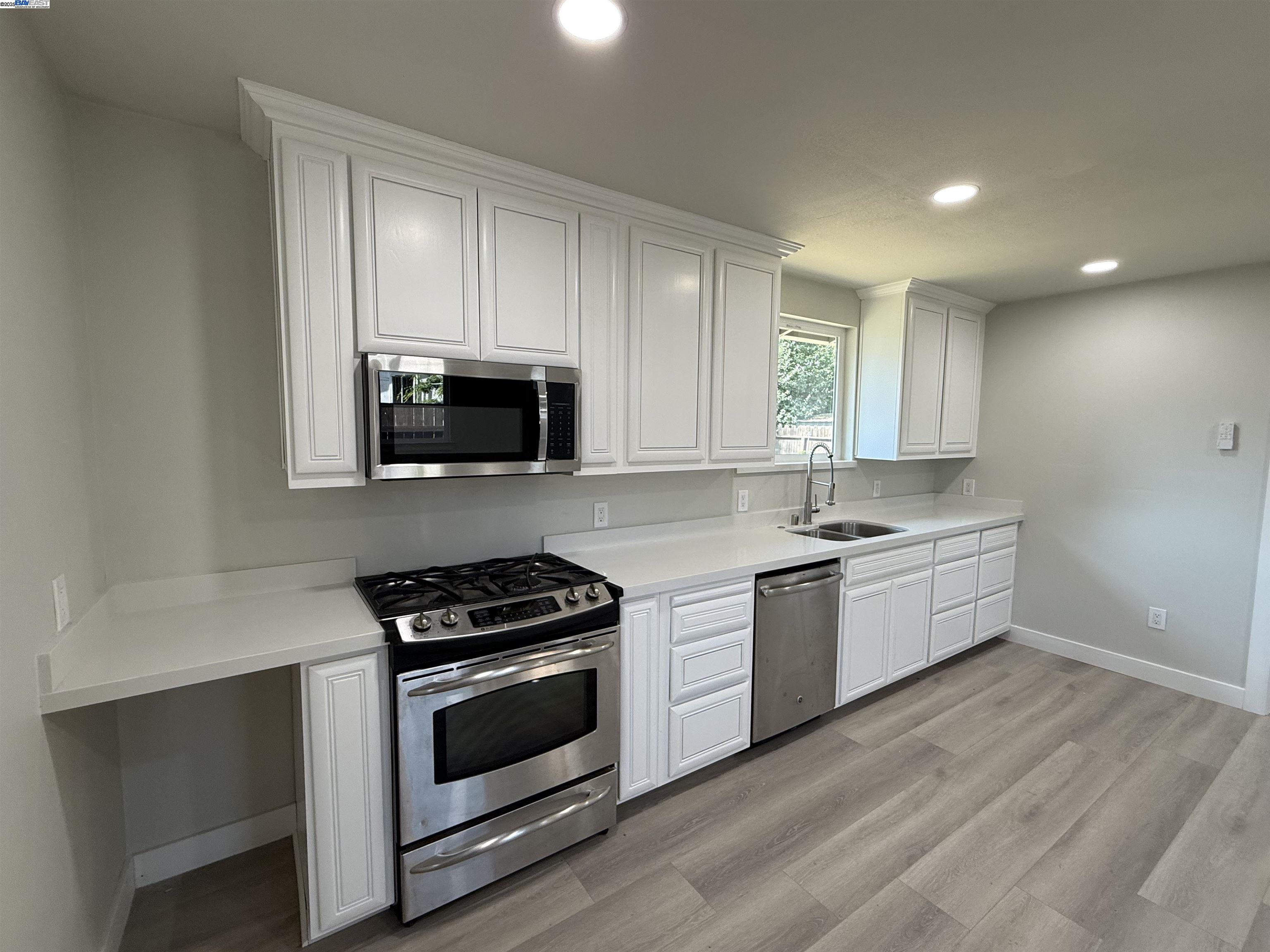 Detail Gallery Image 16 of 30 For 2809 Avalon Dr, Sacramento,  CA 95821 - 3 Beds | 1 Baths