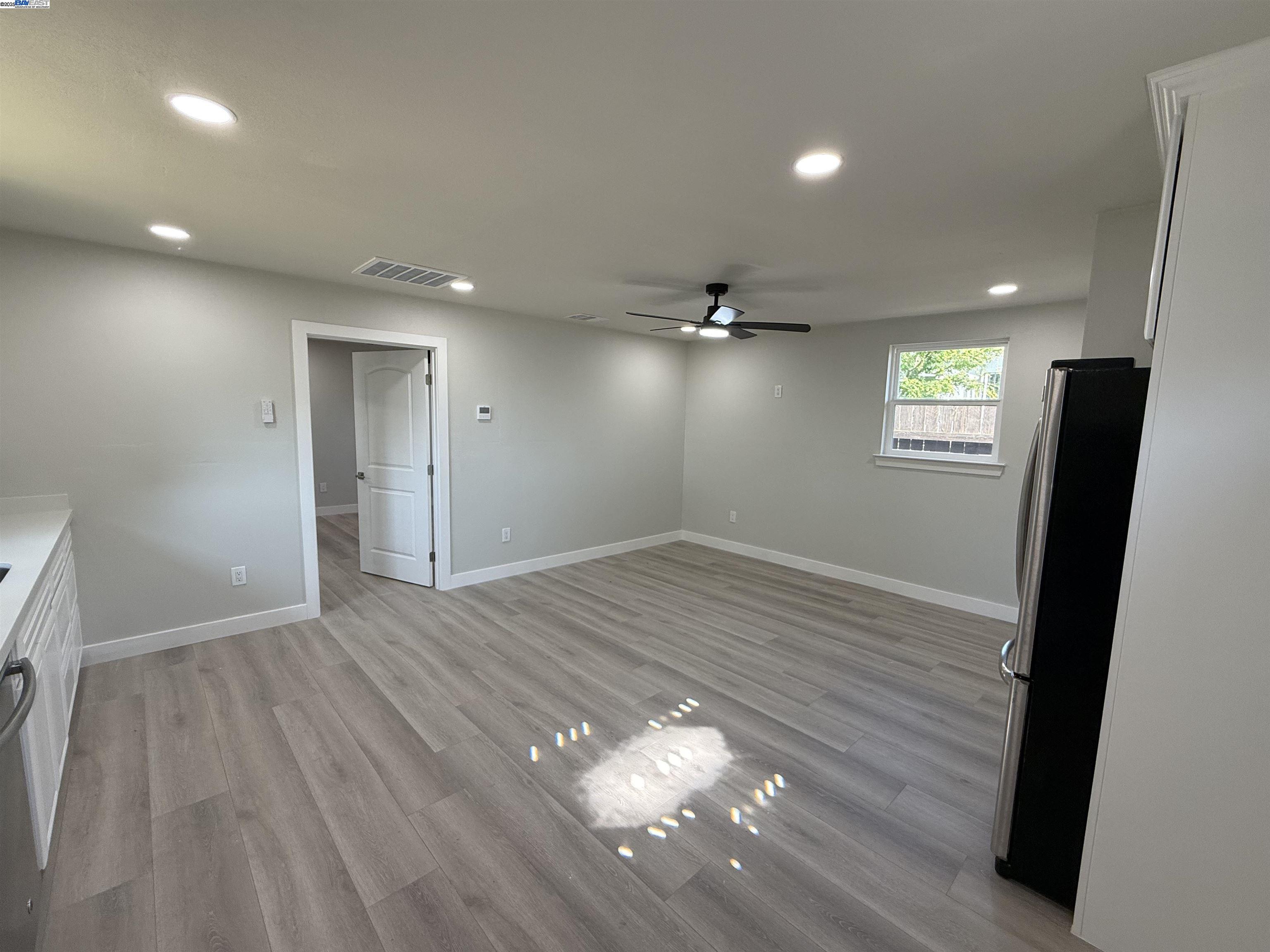 Detail Gallery Image 17 of 30 For 2809 Avalon Dr, Sacramento,  CA 95821 - 3 Beds | 1 Baths