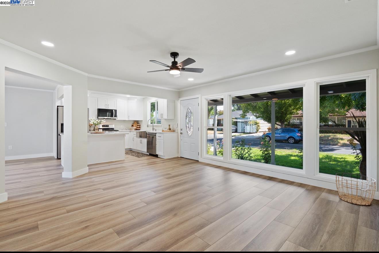 Detail Gallery Image 6 of 30 For 2809 Avalon Dr, Sacramento,  CA 95821 - 3 Beds | 1 Baths