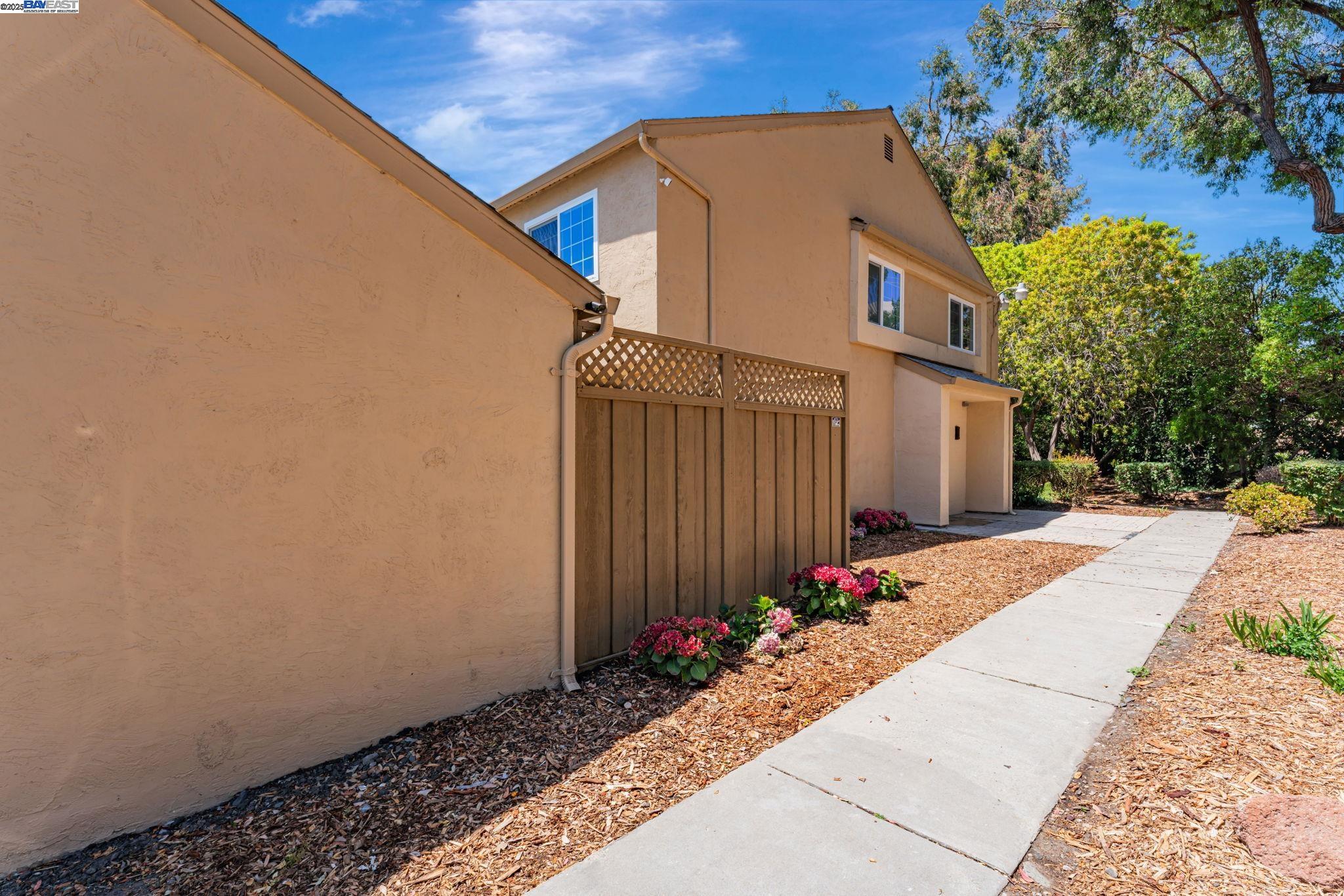 Photo #2: 41100222 Listing 
