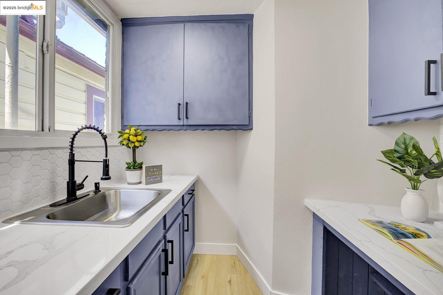 Detail Gallery Image 17 of 46 For 319 S 37th St, Richmond,  CA 94804 - 4 Beds | 2 Baths