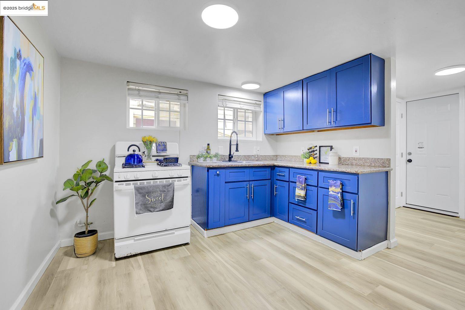 Detail Gallery Image 33 of 46 For 319 S 37th St, Richmond,  CA 94804 - 4 Beds | 2 Baths