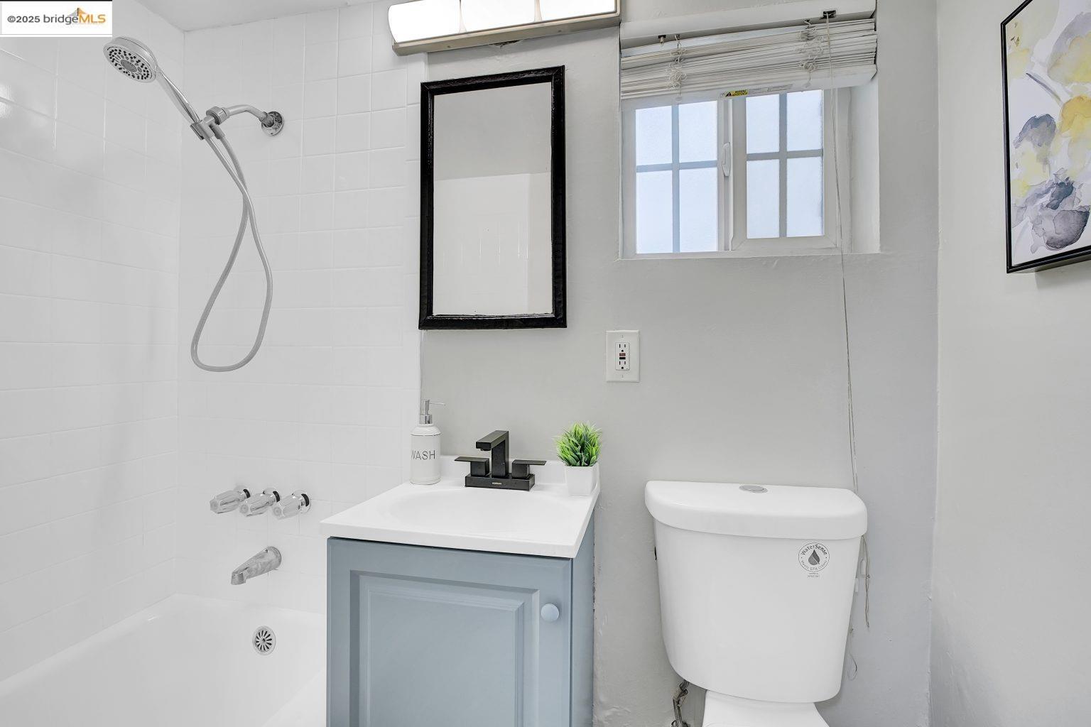 Detail Gallery Image 37 of 46 For 319 S 37th St, Richmond,  CA 94804 - 4 Beds | 2 Baths
