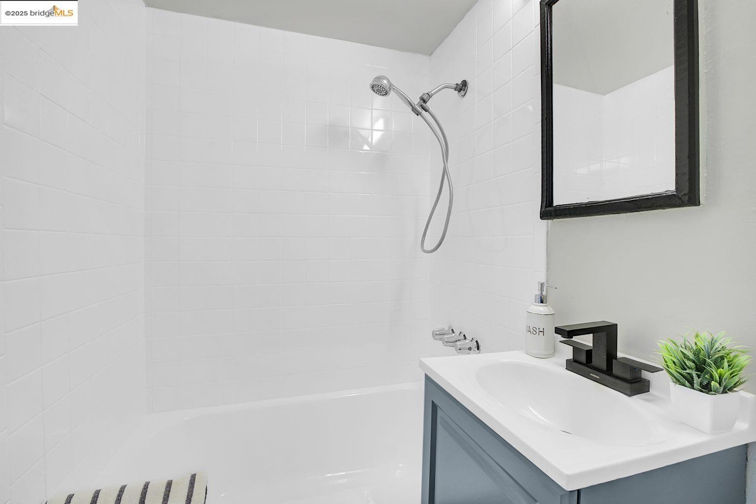 Detail Gallery Image 38 of 46 For 319 S 37th St, Richmond,  CA 94804 - 4 Beds | 2 Baths